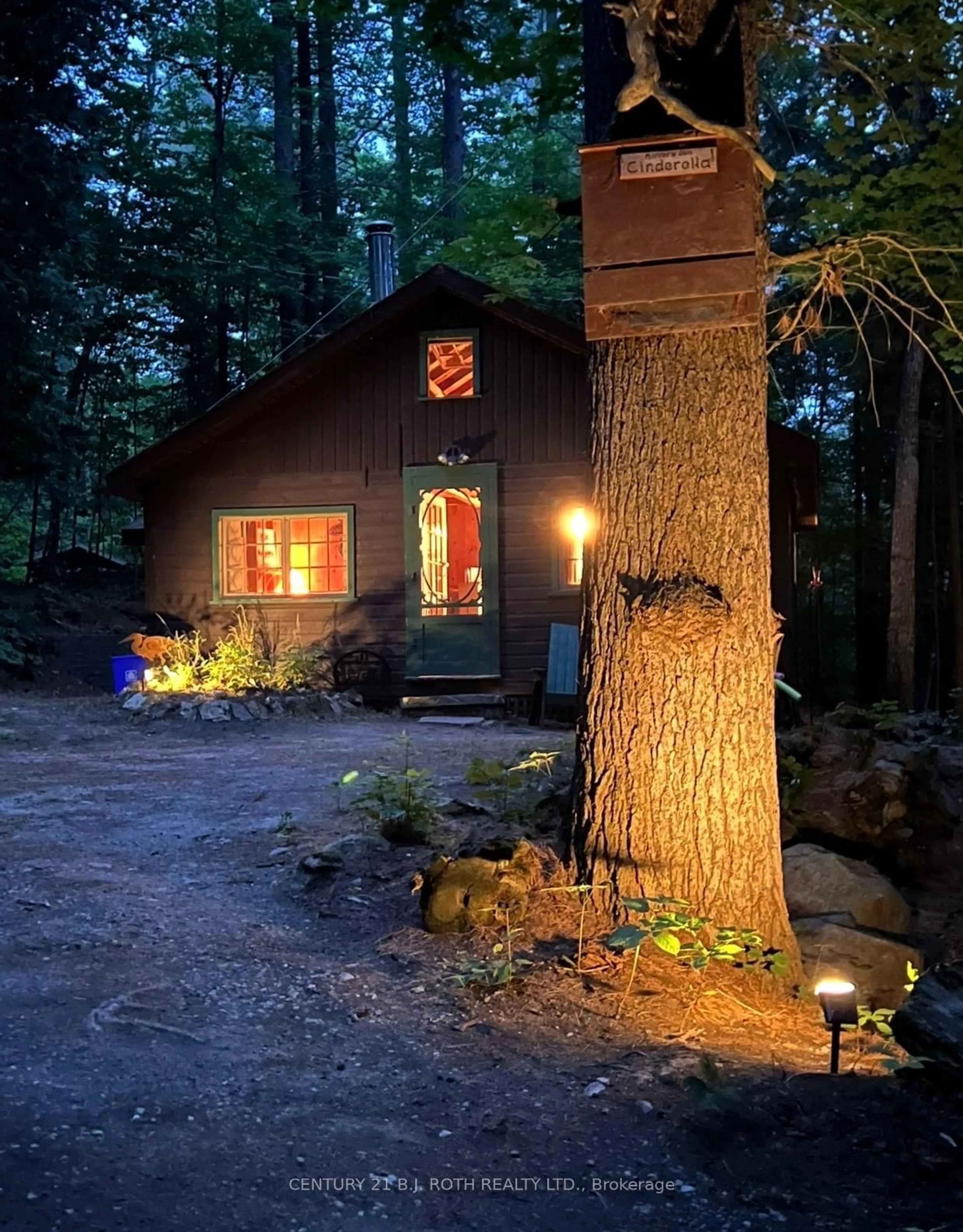 Unknown for 1042 Inukshuk Tr, Minden Hills Ontario K0M 2K0