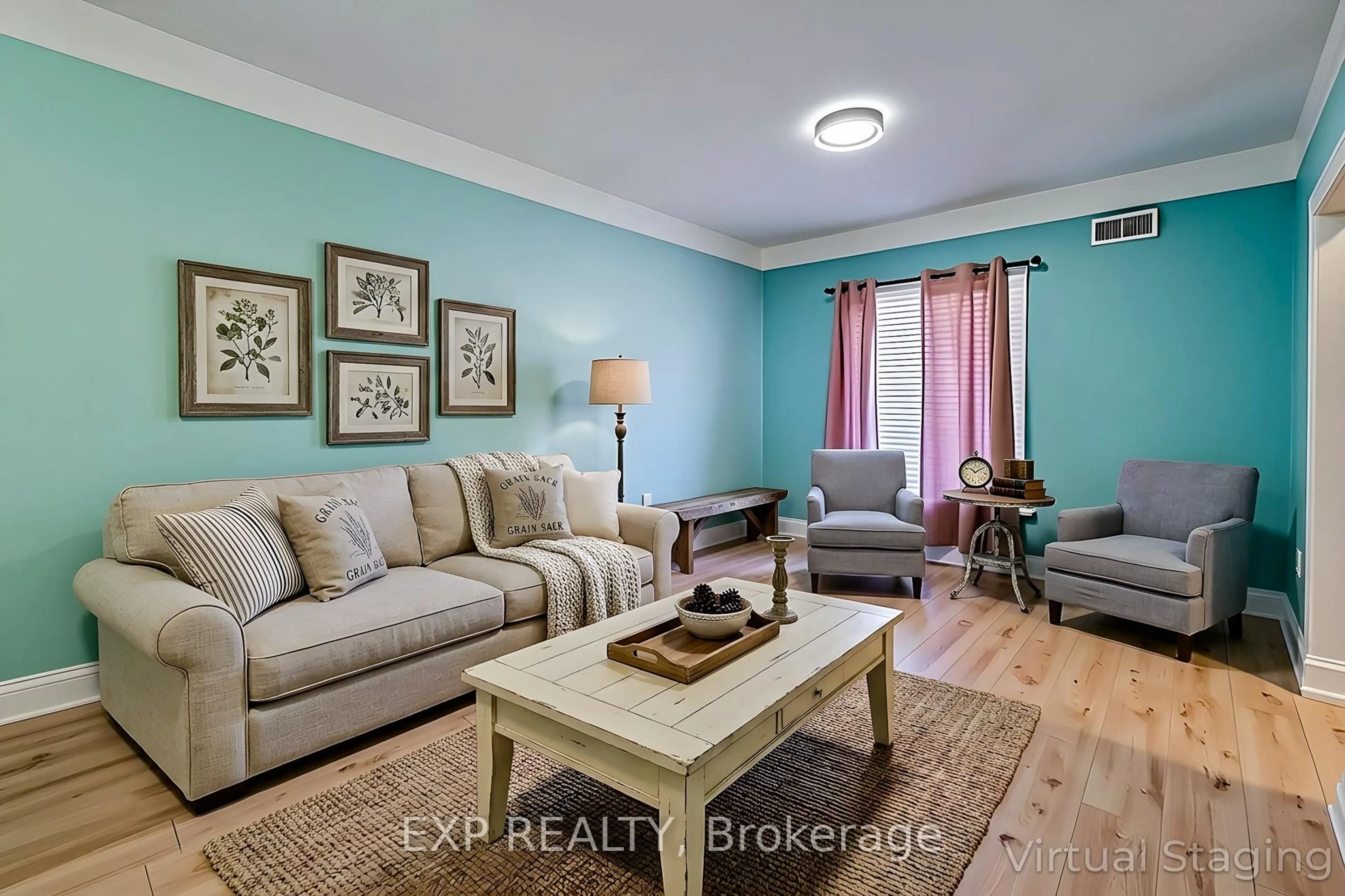 Living room with furniture, unknown for 204 Sherman Ave, Hamilton Ontario L8L 6M9