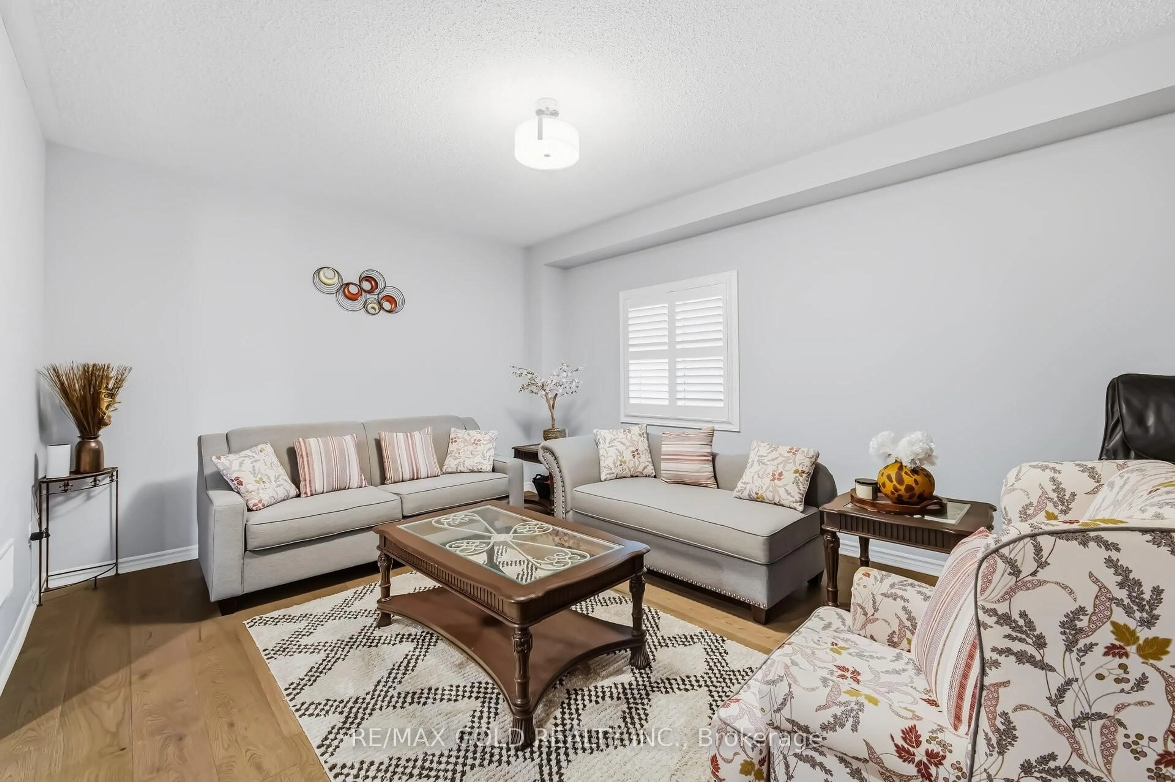 Living room with furniture, unknown for 409 Tansley St, Shelburne Ontario L9V 2S6