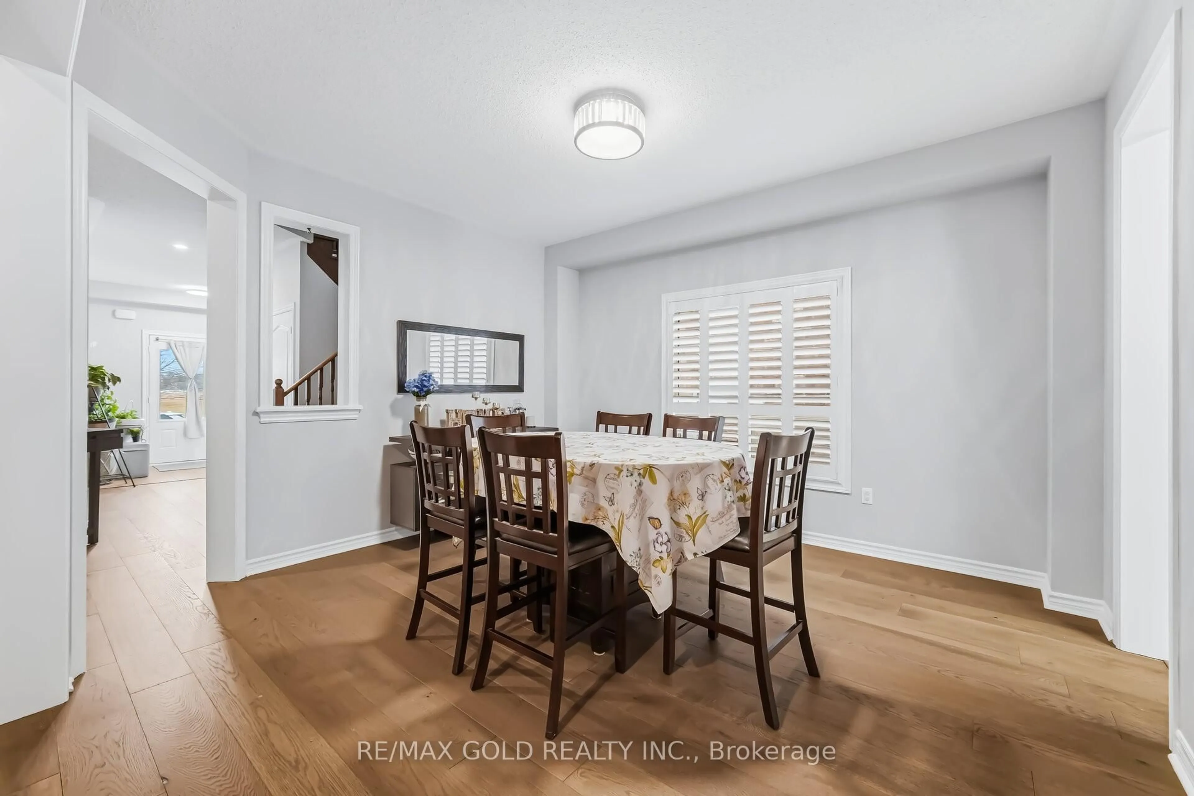 Dining room, wood/laminate floor for 409 Tansley St, Shelburne Ontario L9V 2S6
