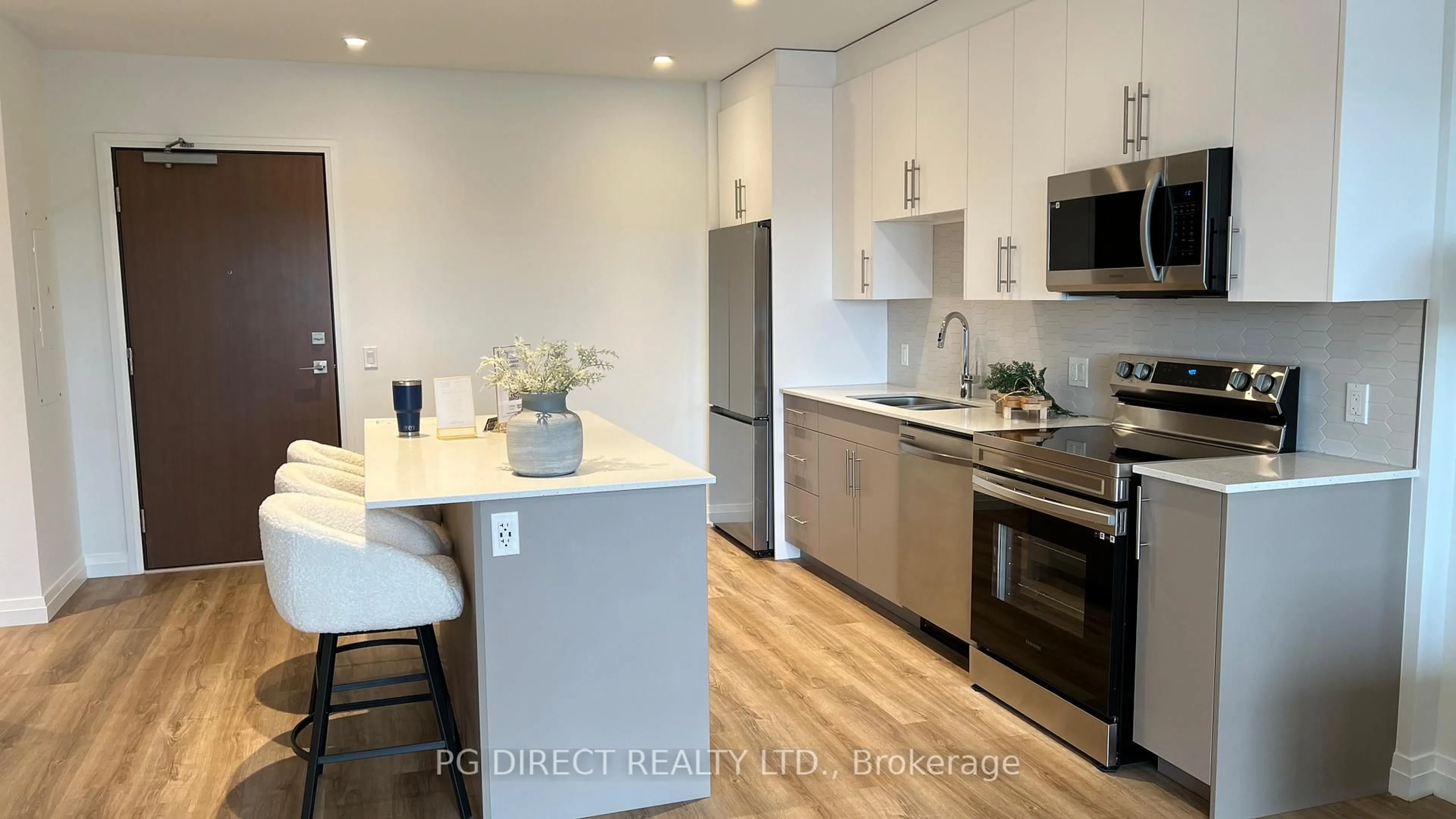 Open concept kitchen, unknown for 525 New Dundee Rd #413, Kitchener Ontario N2P 0K8