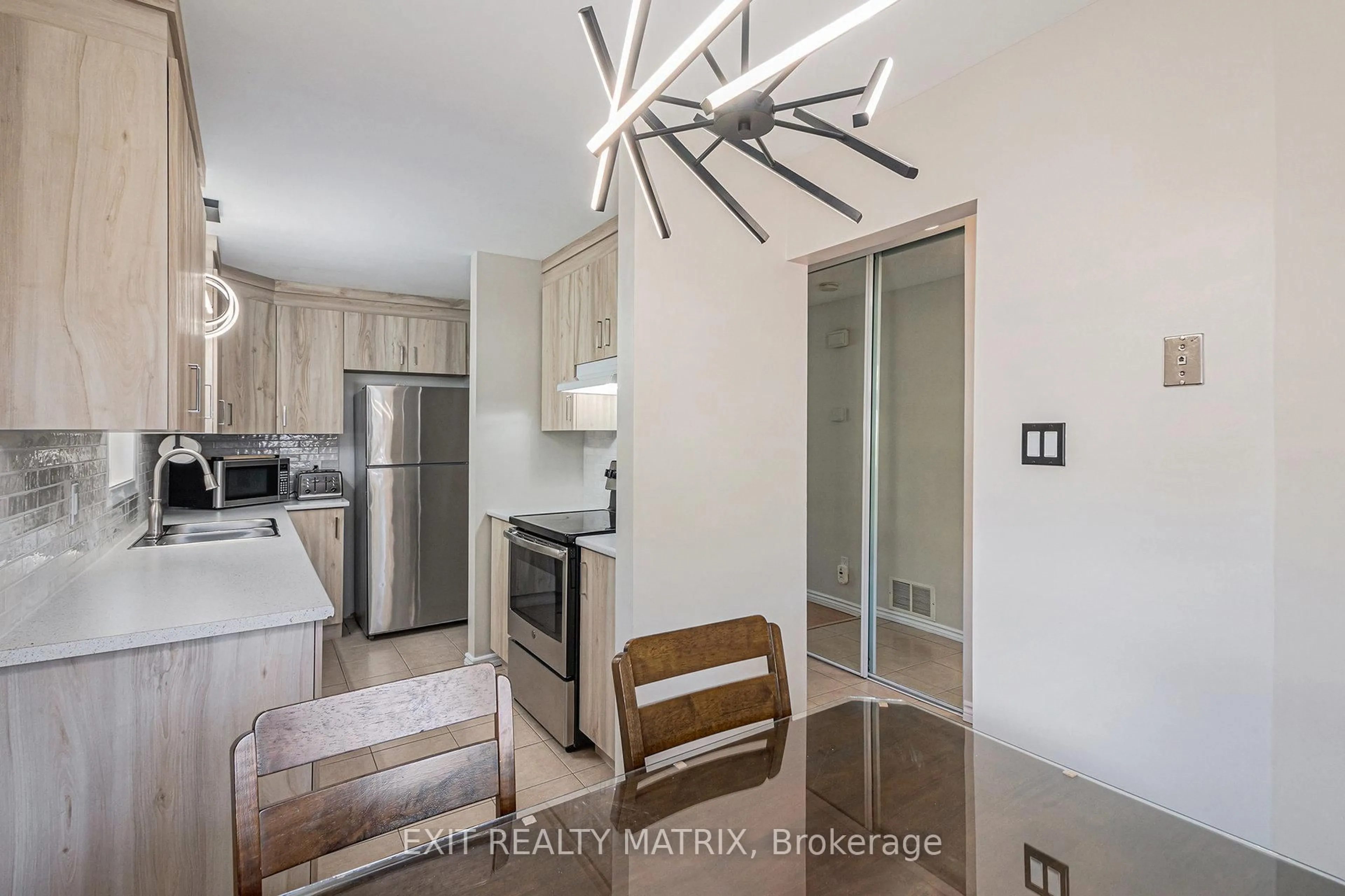 Open concept kitchen, unknown for 1432 Deavy Way, Ottawa Ontario K1E 2W8