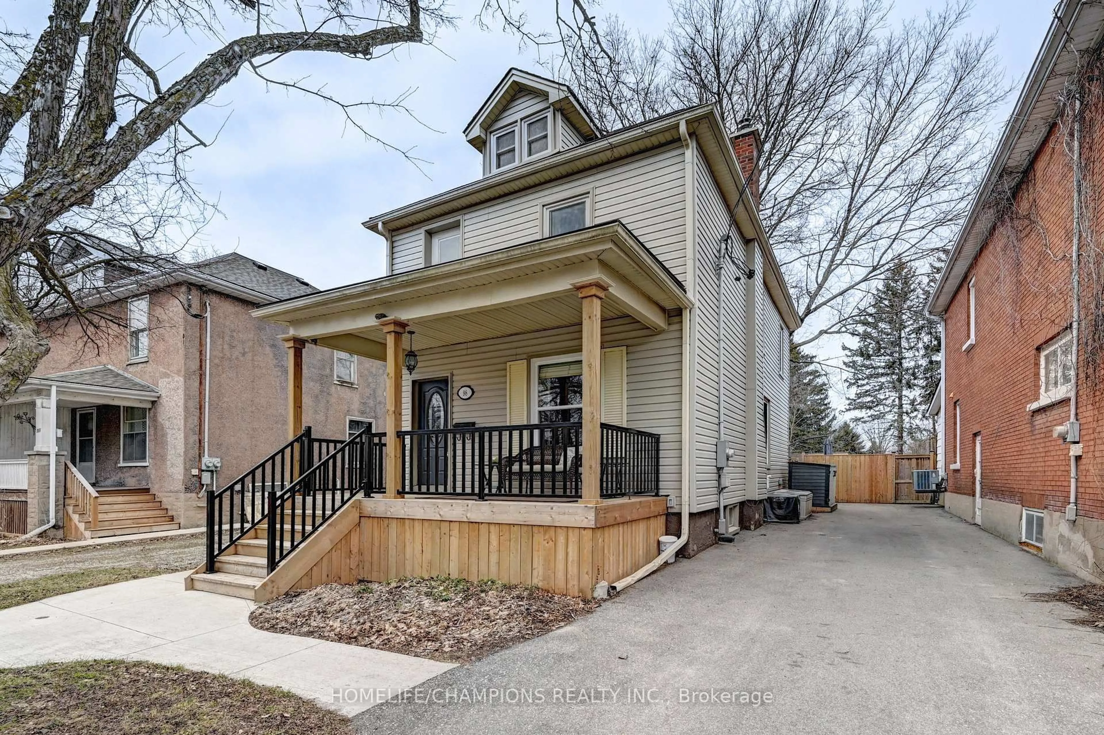Home with brick exterior material, street for 98 McNaughton St, Cambridge Ontario N1R 1Z4
