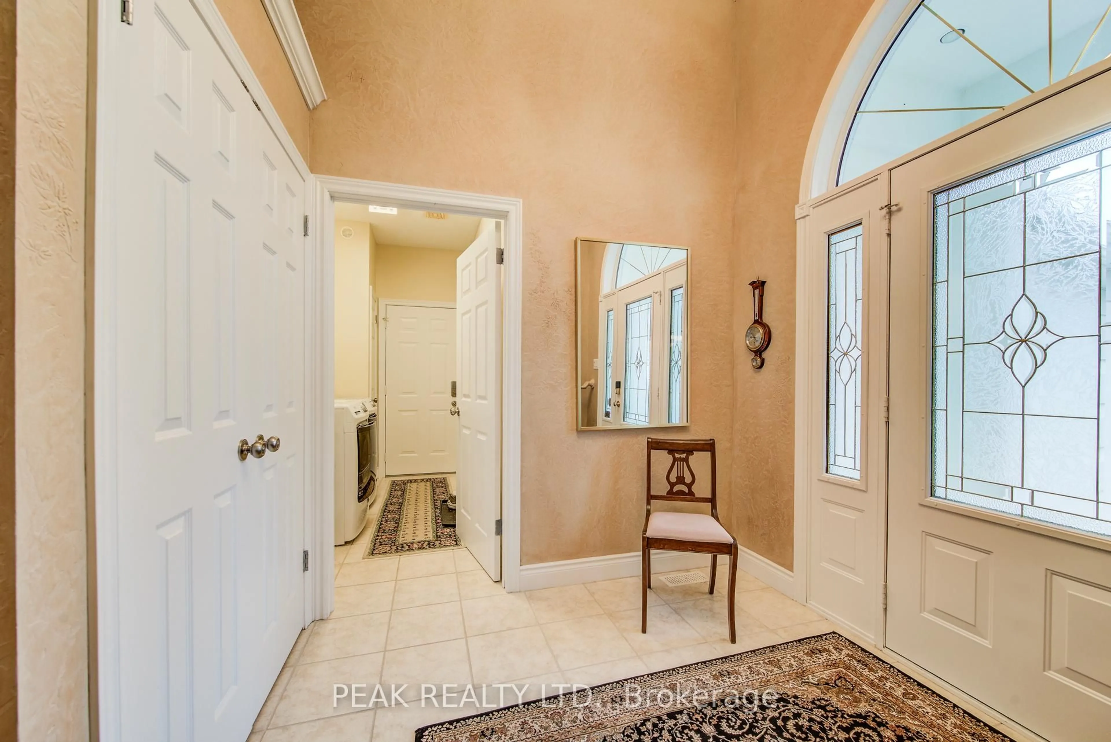 Indoor entryway for 44 Laschinger Blvd, Wilmot Ontario N3A 2G7