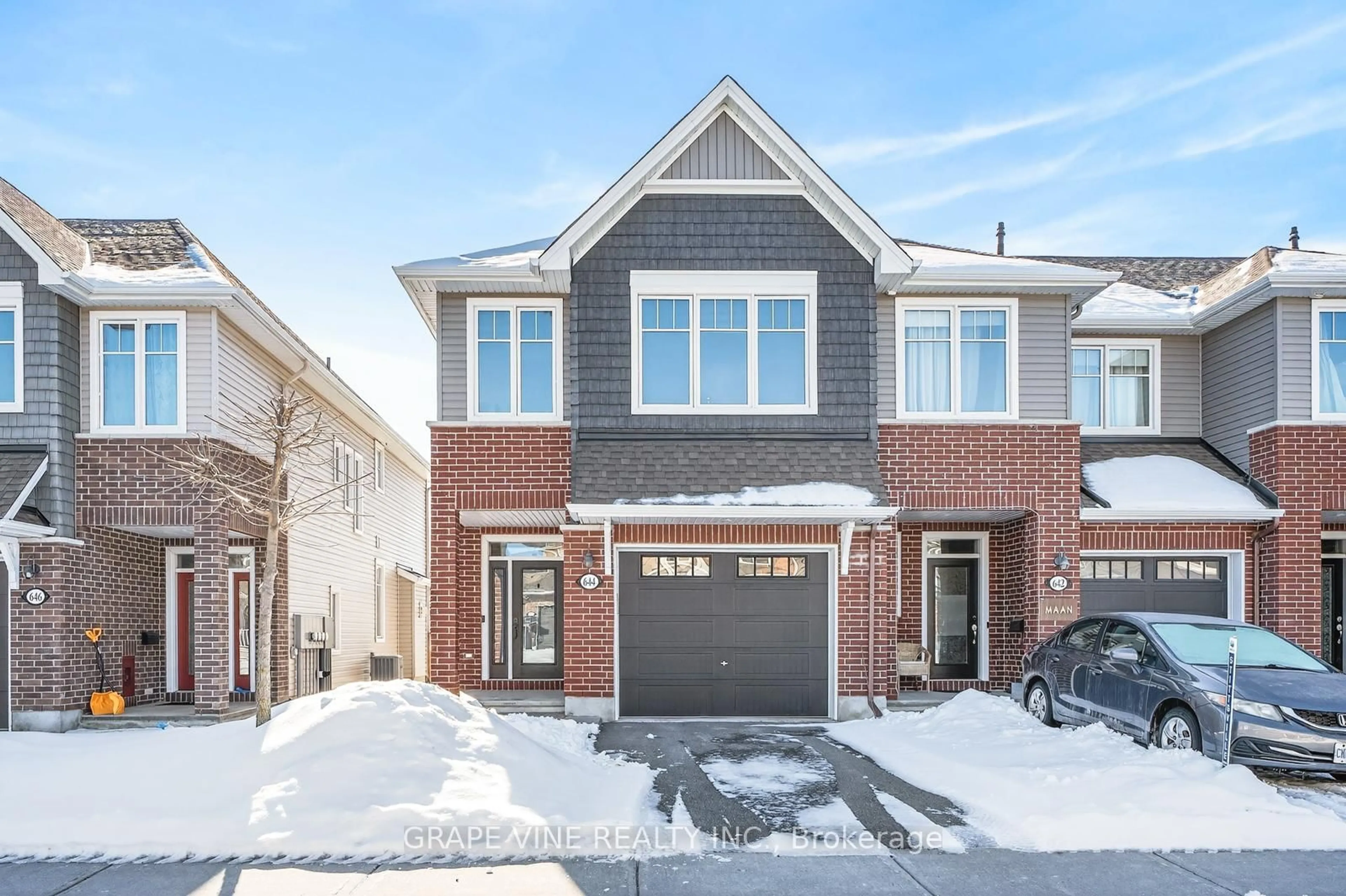 Home with brick exterior material, street for 644 Vivera Pl, Ottawa Ontario K2S 2N1