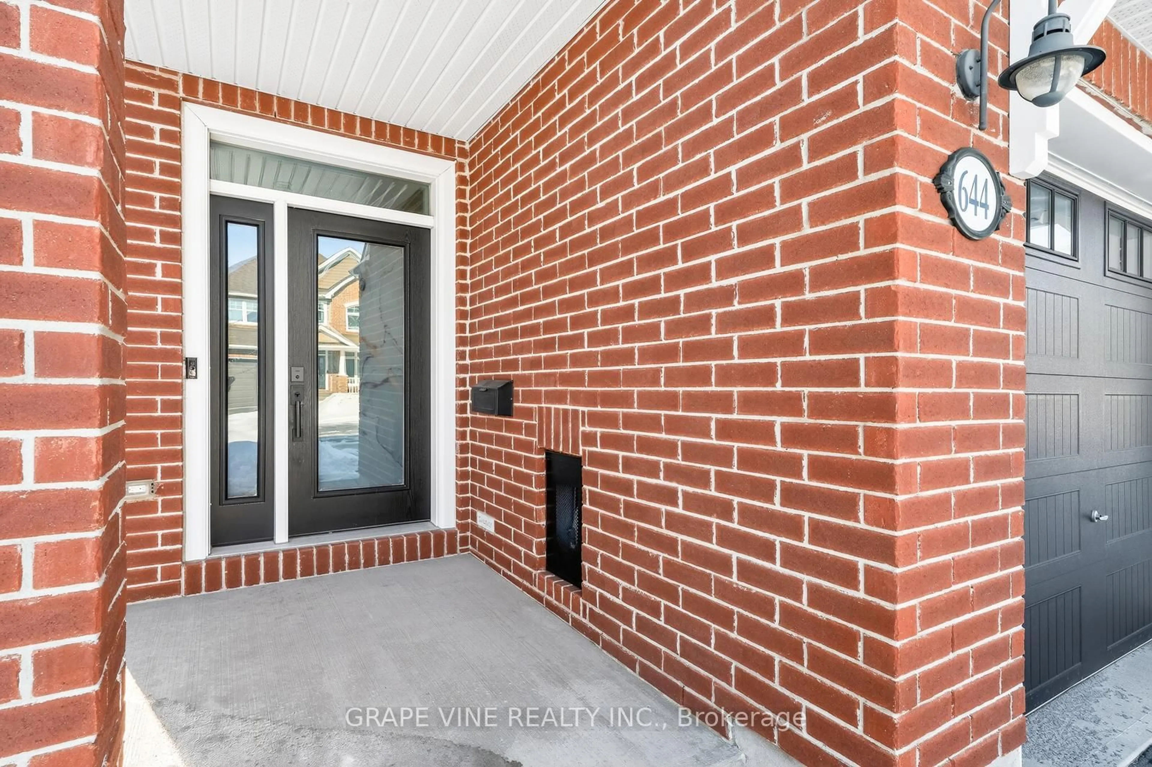 Home with brick exterior material, street for 644 Vivera Pl, Ottawa Ontario K2S 2N1