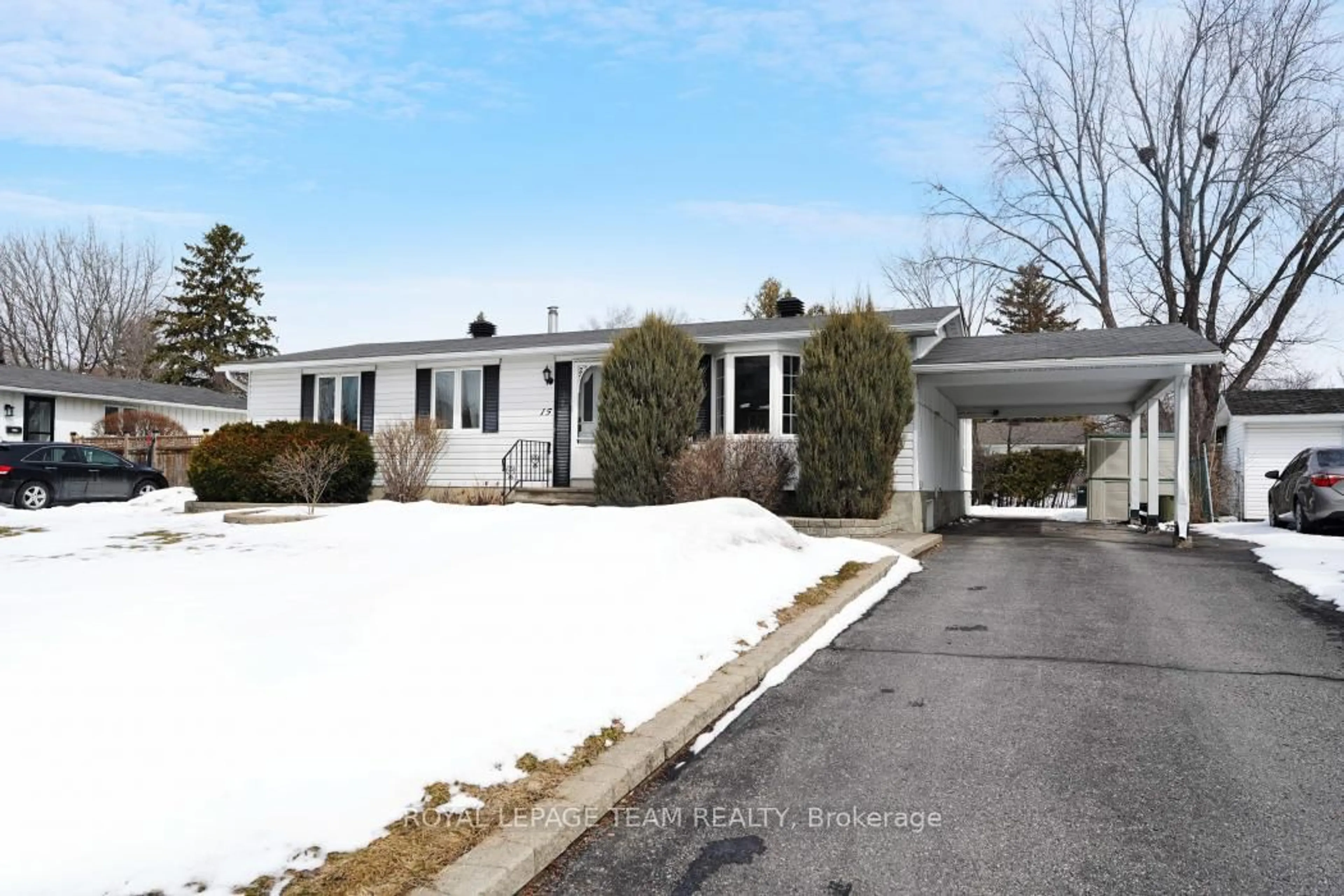 Unknown for 15 Overlake Dr, Ottawa Ontario K2E 5V2