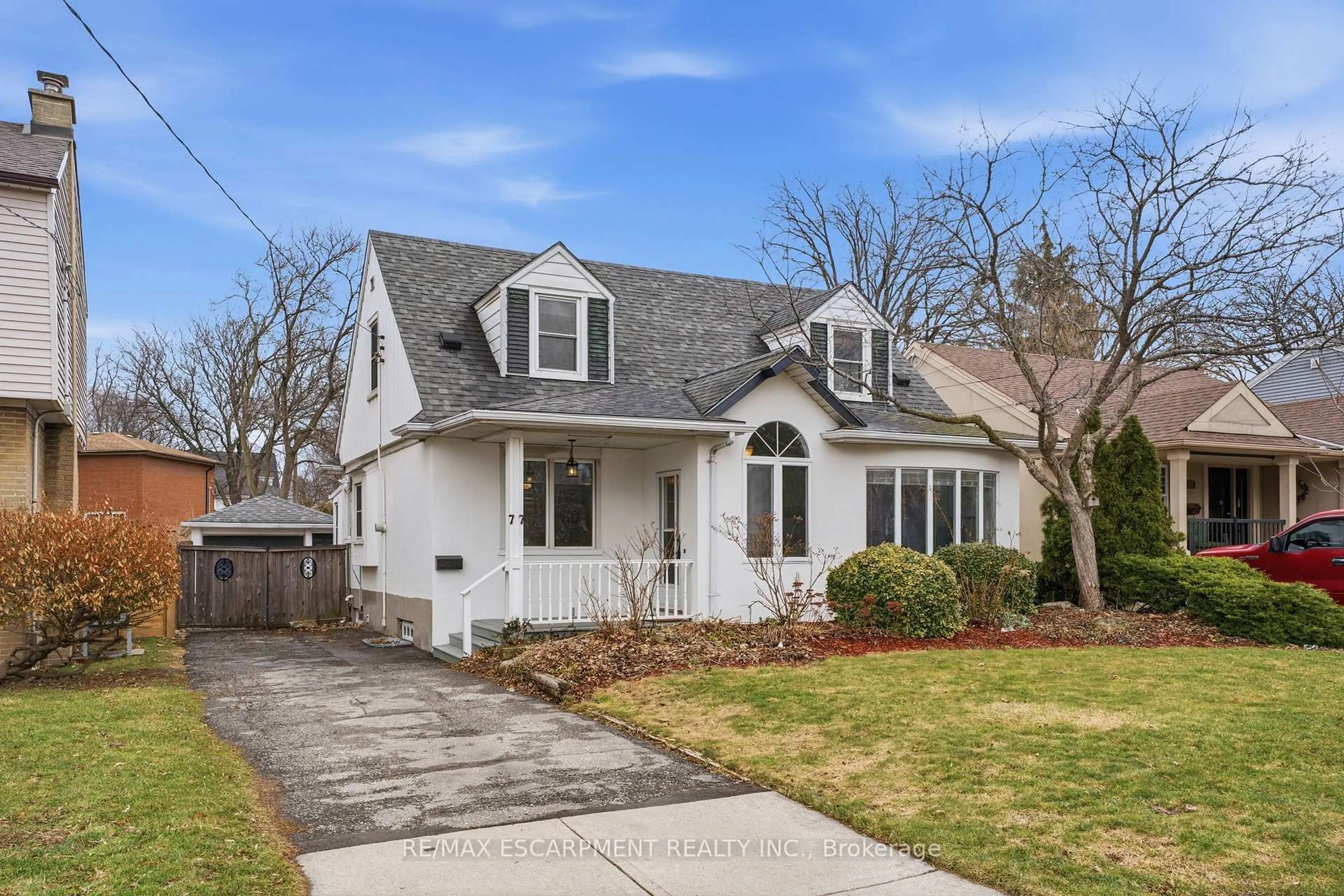 Home with vinyl exterior material, street for 77 Arcade Cres, Hamilton Ontario L9C 3J1