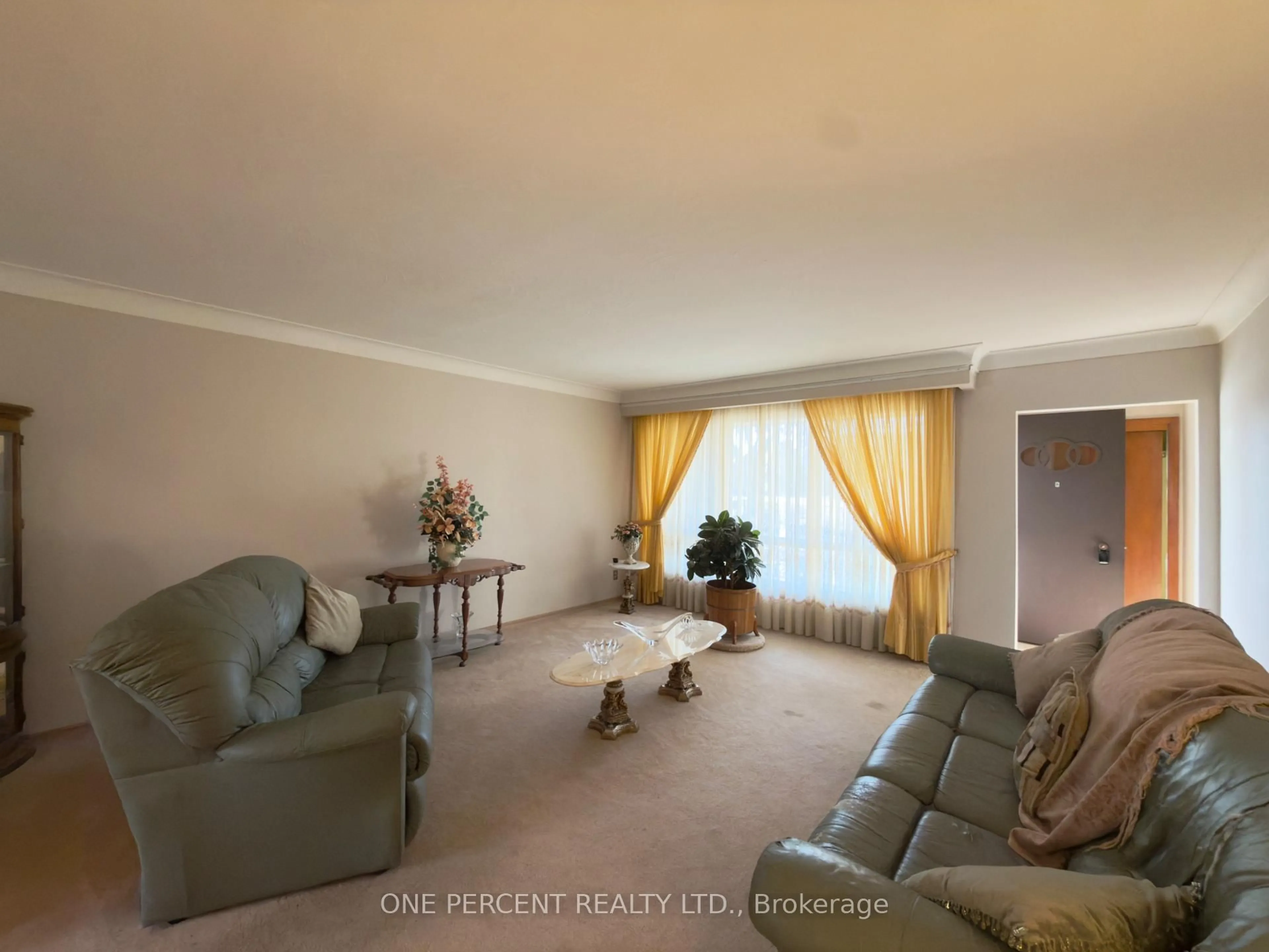 A pic of a room for 6731 Freeman St, Niagara Falls Ontario L2E 5T8