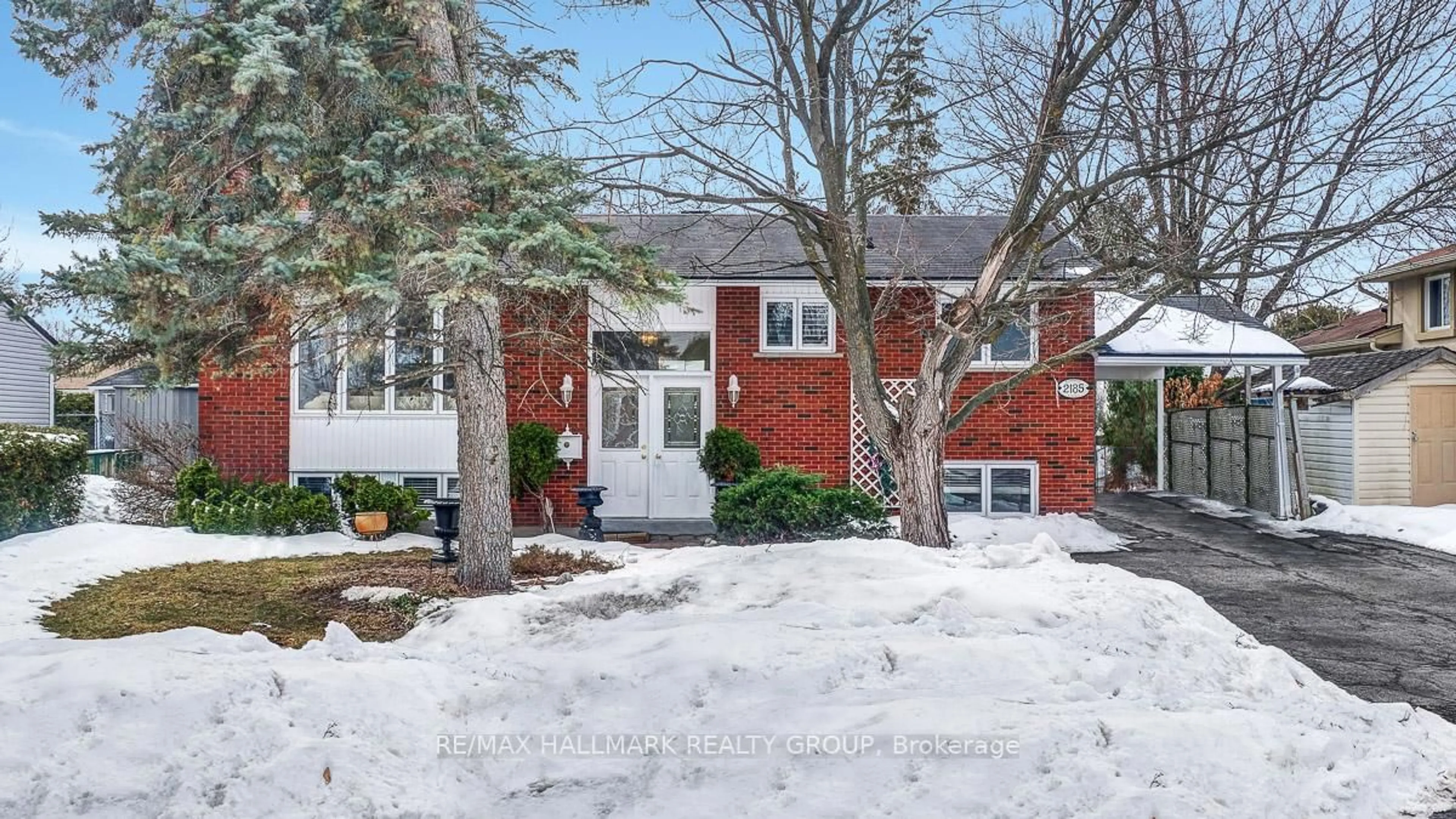 Home with brick exterior material, street for 2185 Bickerton Ave, Ottawa Ontario K1J 6Y2
