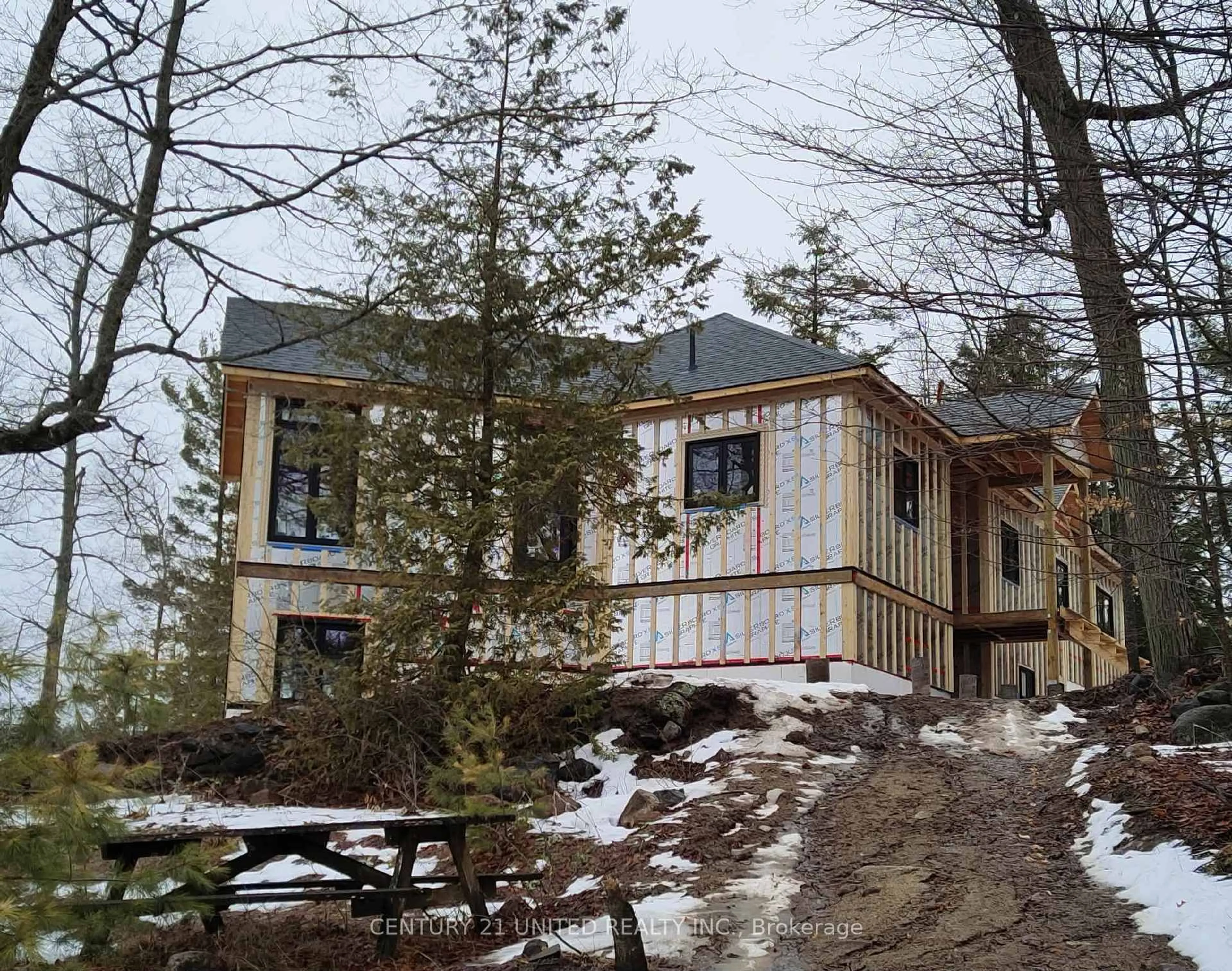 Home with vinyl exterior material, unknown for 45 Fire Route 223, Trent Lakes Ontario K0L 1J0