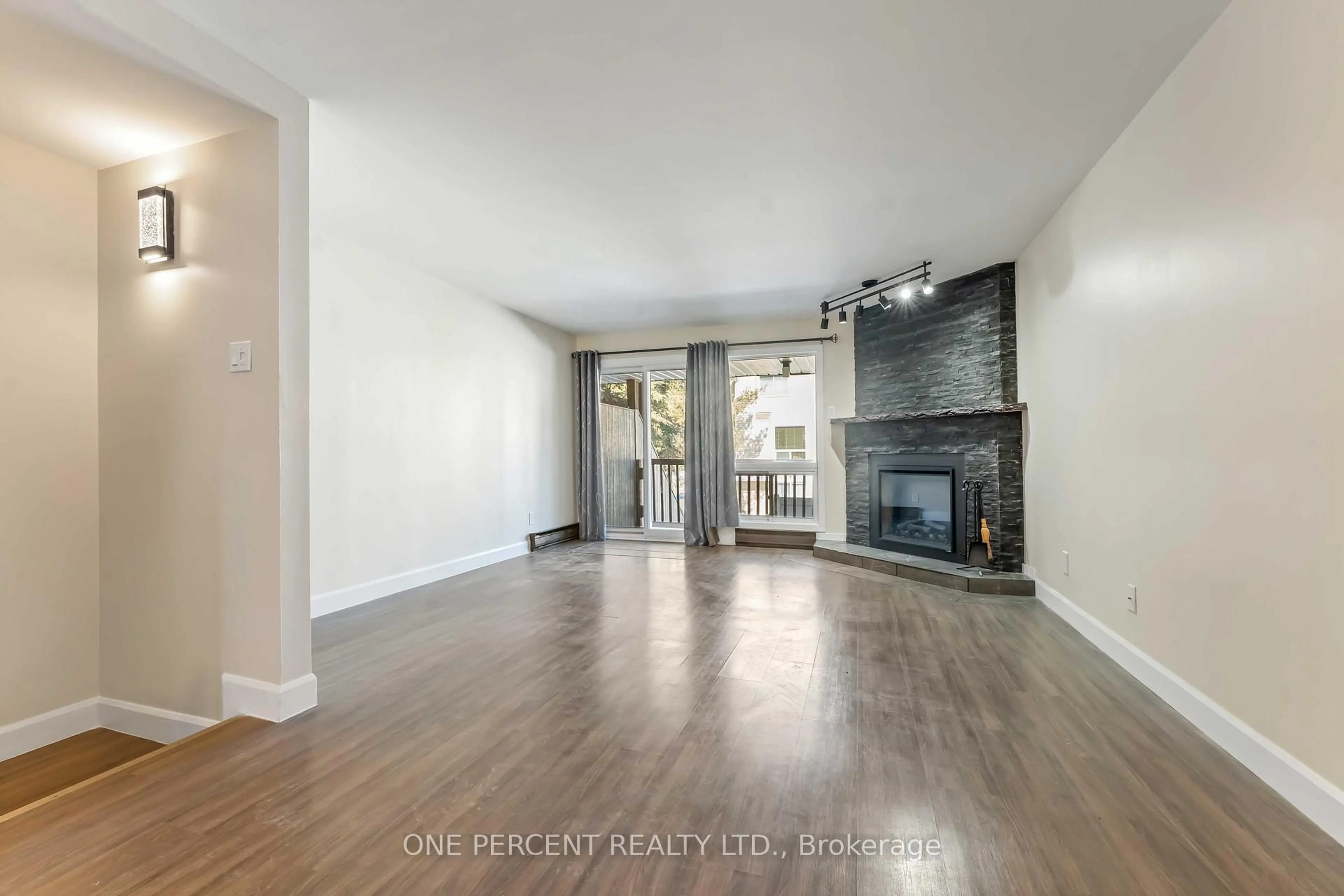 A pic of a room for 6643 Bilberry Dr #A, Ottawa Ontario K1C 4N5