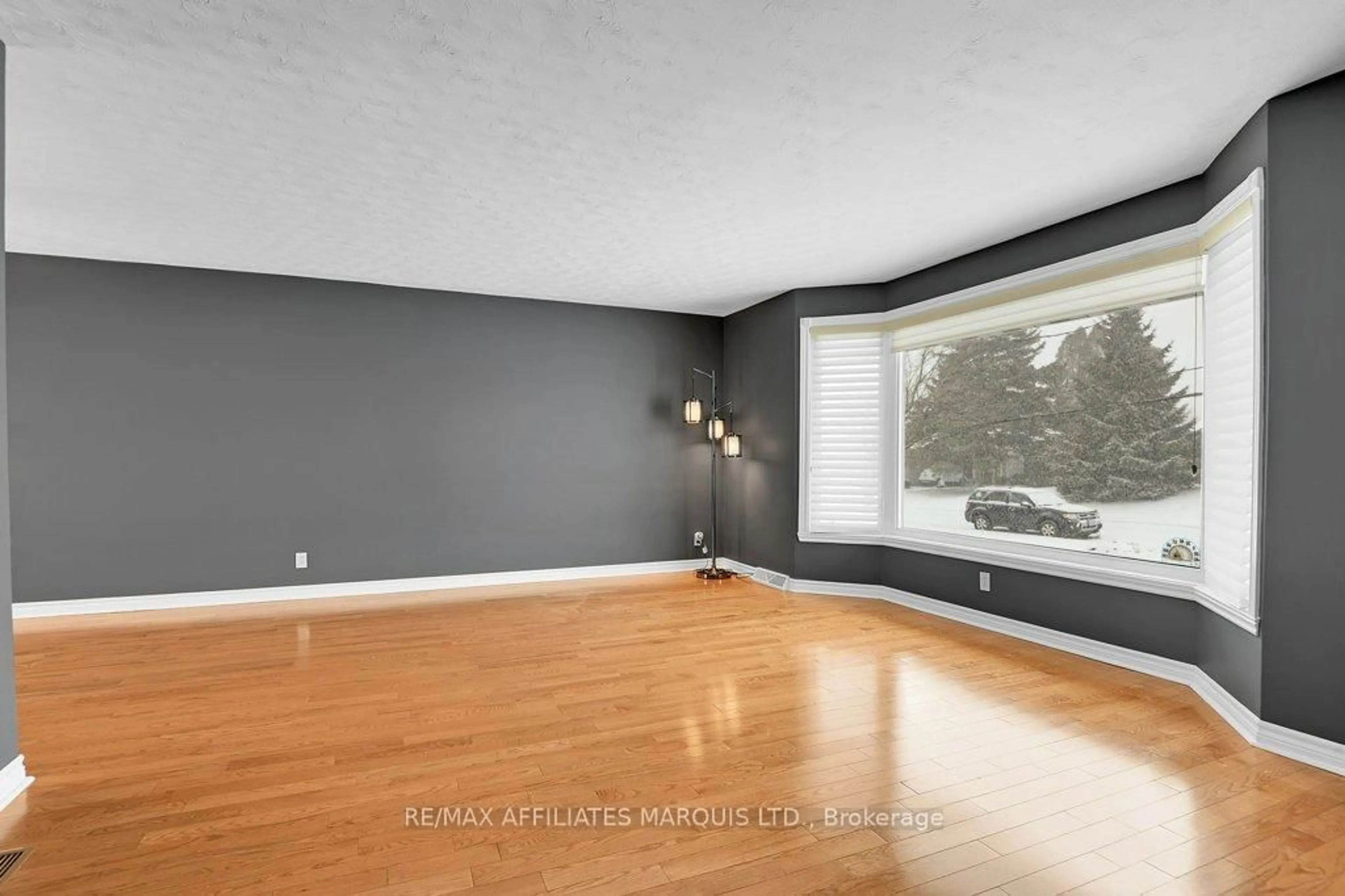 A pic of a room for 784 Iroquois Dr, Cornwall Ontario K6H 5C5