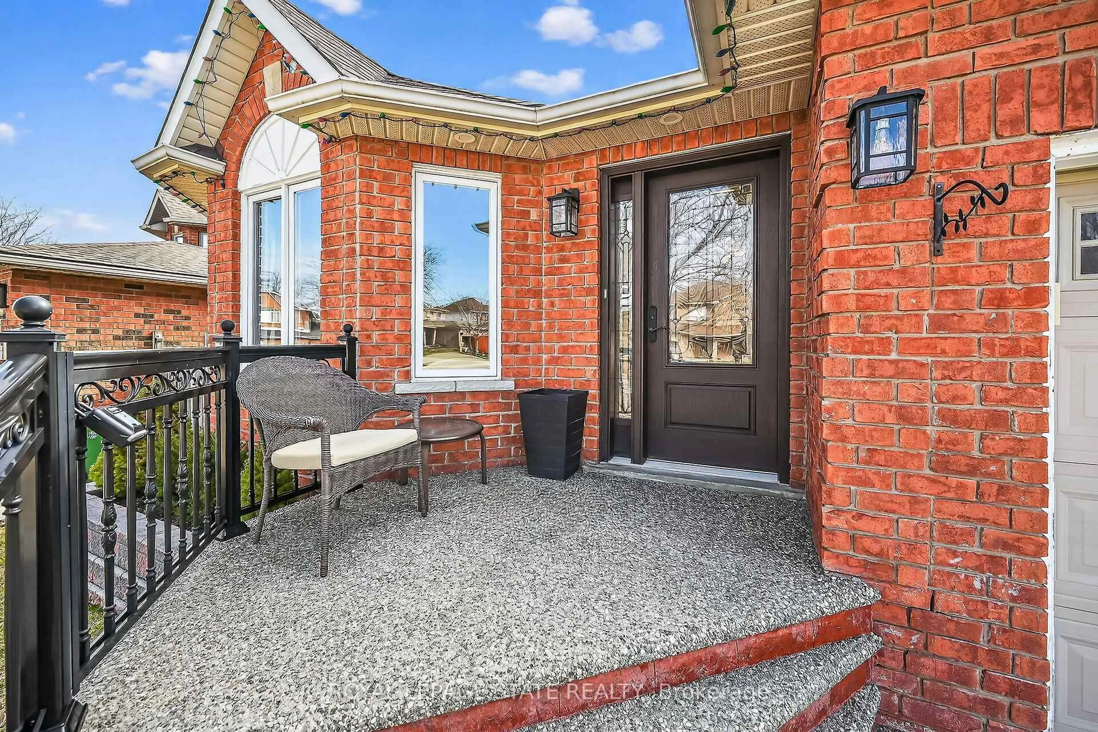 Home with brick exterior material, street for 110 Jacqueline Blvd, Hamilton Ontario L9B 2R2