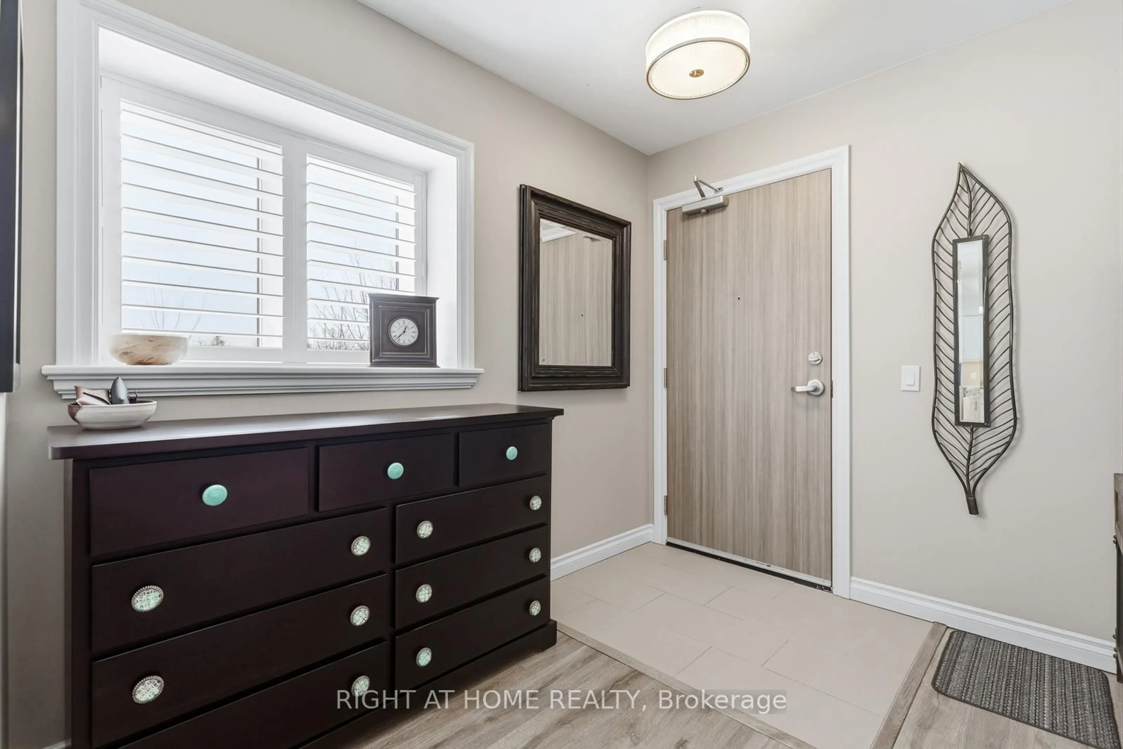 Unknown for 25 King St, Kawartha Lakes Ontario K9V 1C4