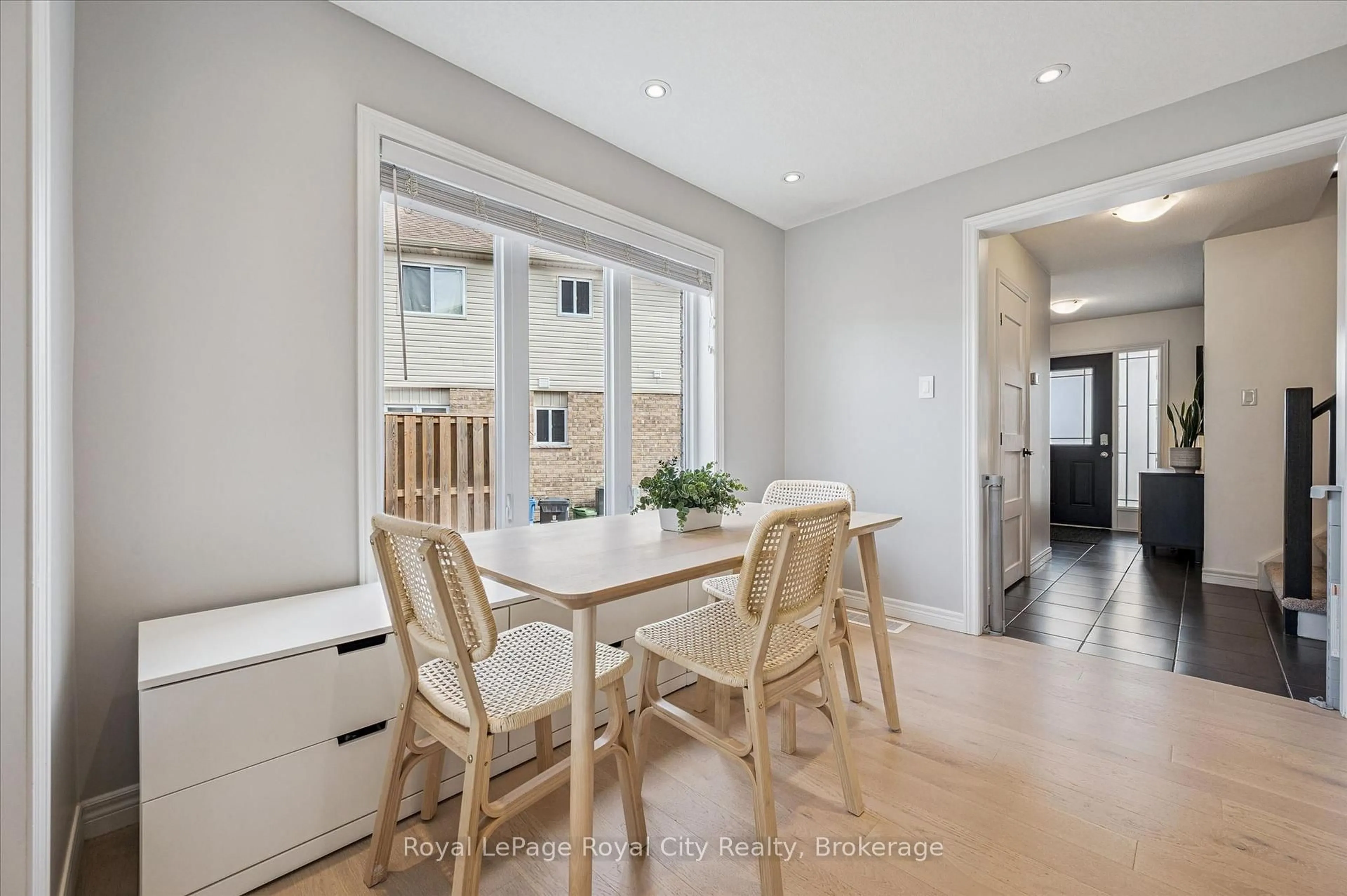 Unknown for 82 John Brabson Cres, Guelph Ontario N1G 0G7