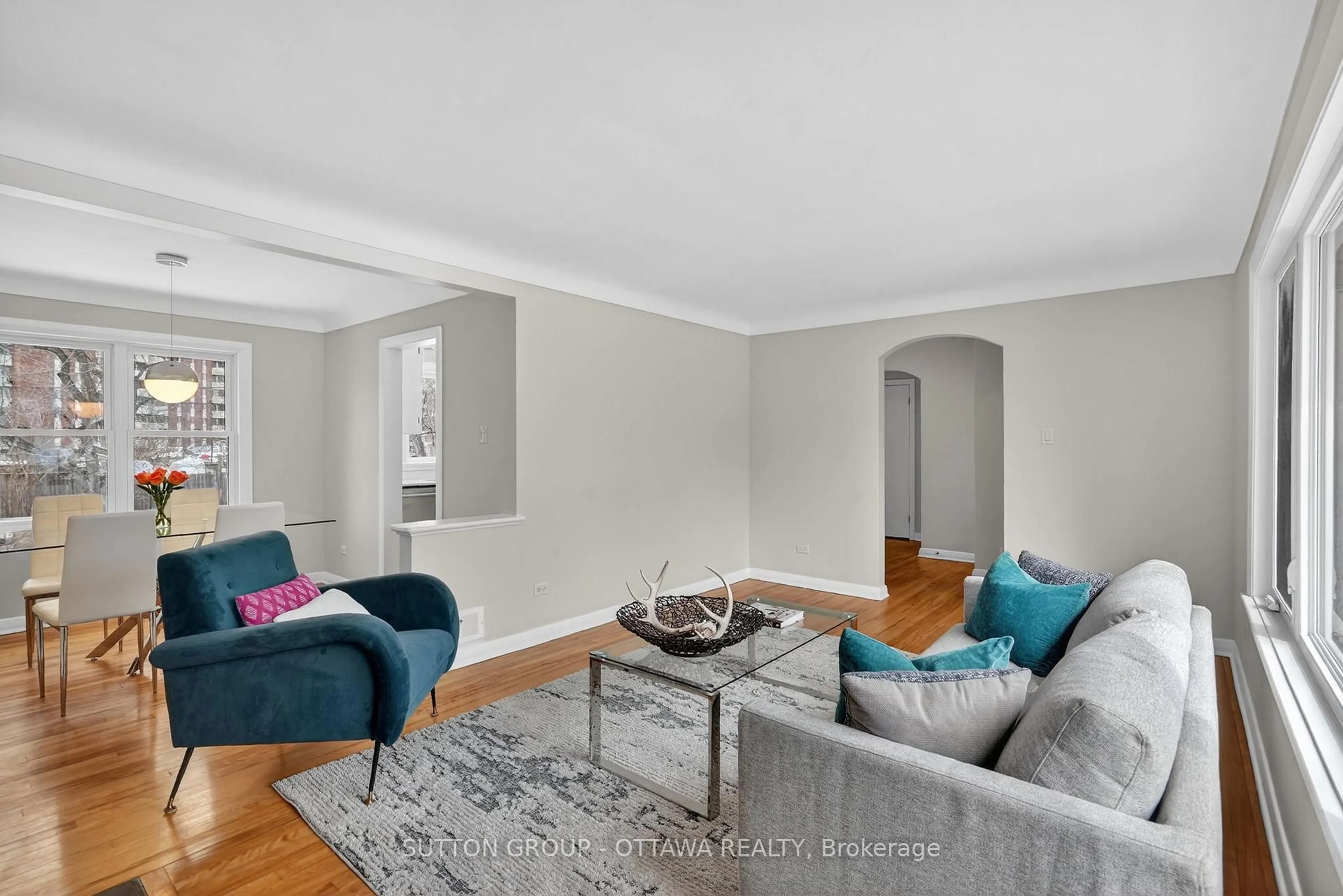 Living room with furniture, unknown for 499 NEIGHBOURHOOD Way, Ottawa Ontario K1G 0J3