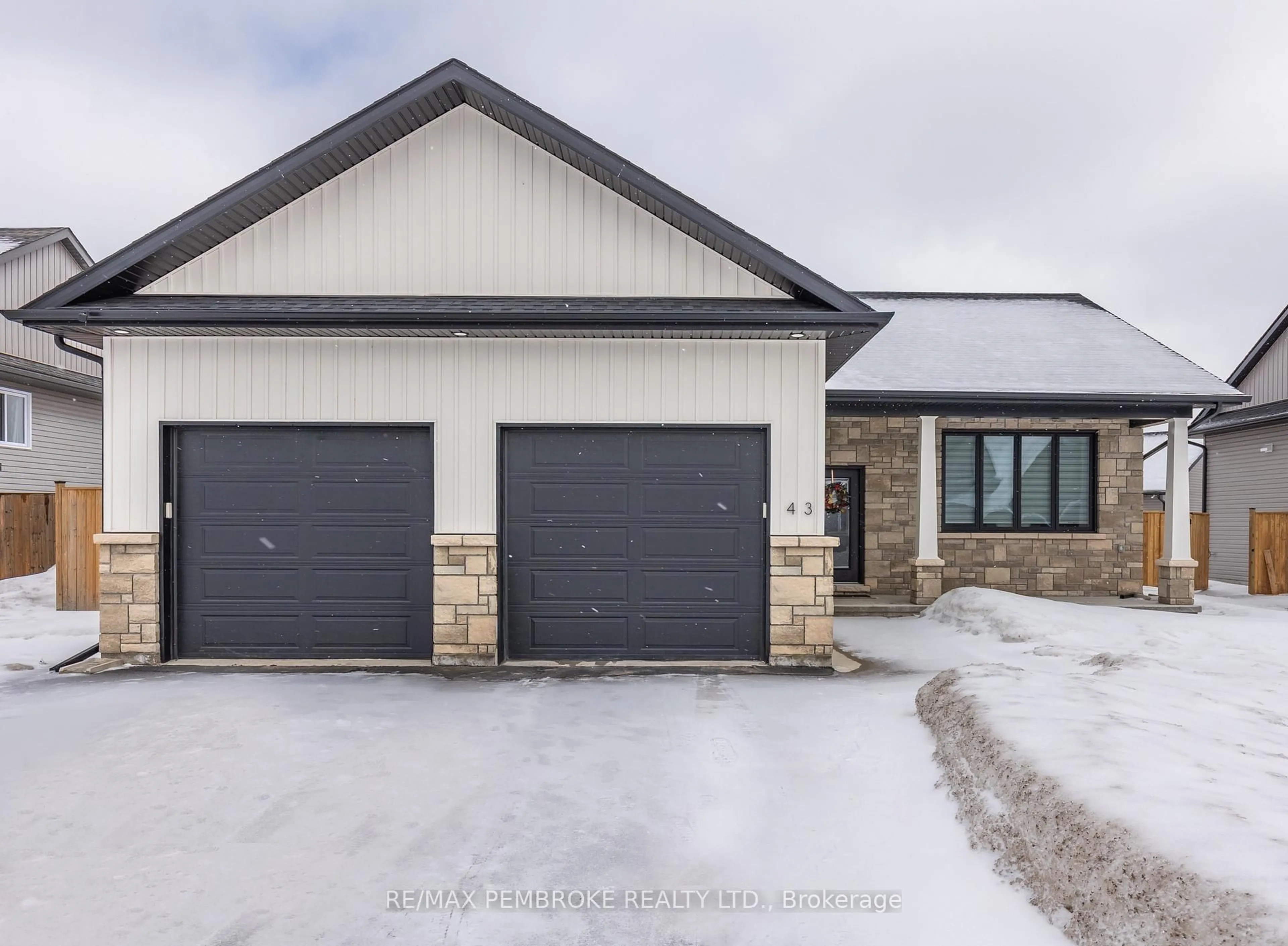 Home with brick exterior material, street for 43 Liam St, Petawawa Ontario K8H 0G7