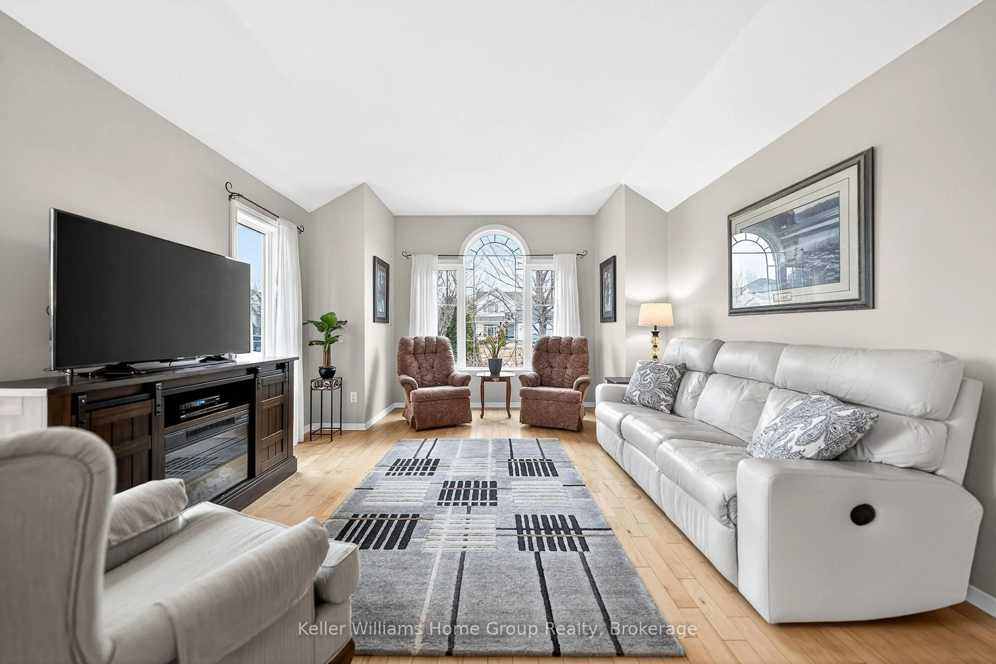 Living room with furniture, unknown for 599 Harvey St, Centre Wellington Ontario N1M 3J4