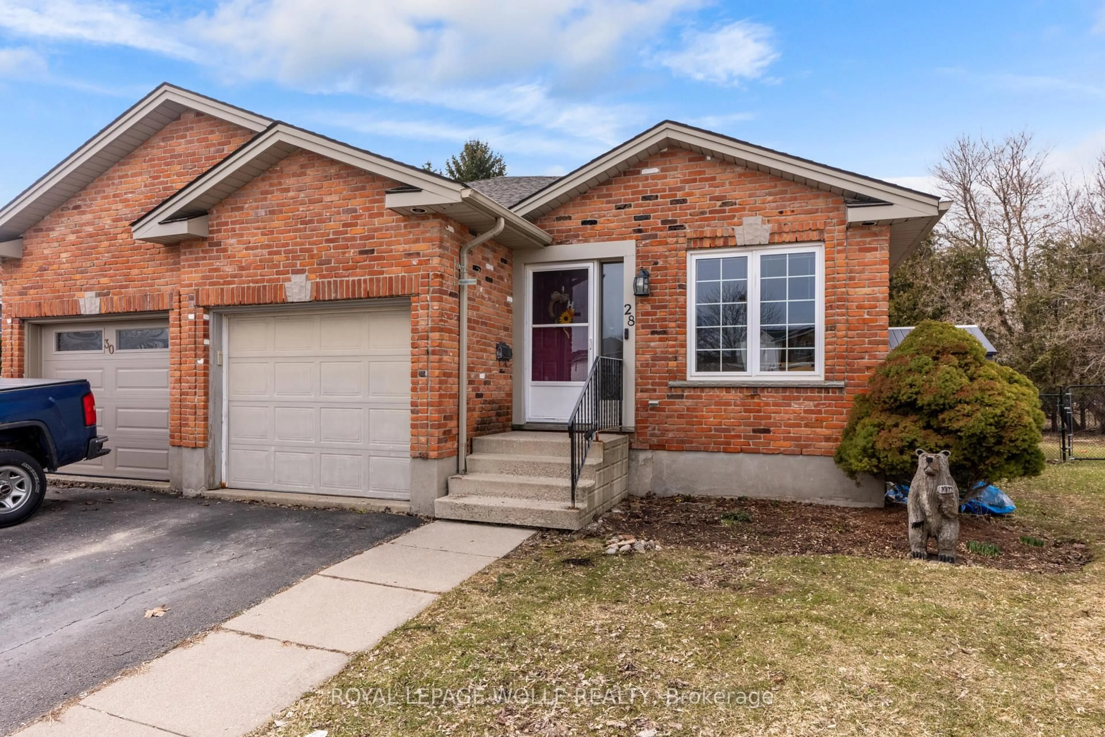 Home with brick exterior material, street for 28 Gemmell Crt, Stratford Ontario N5A 7W9