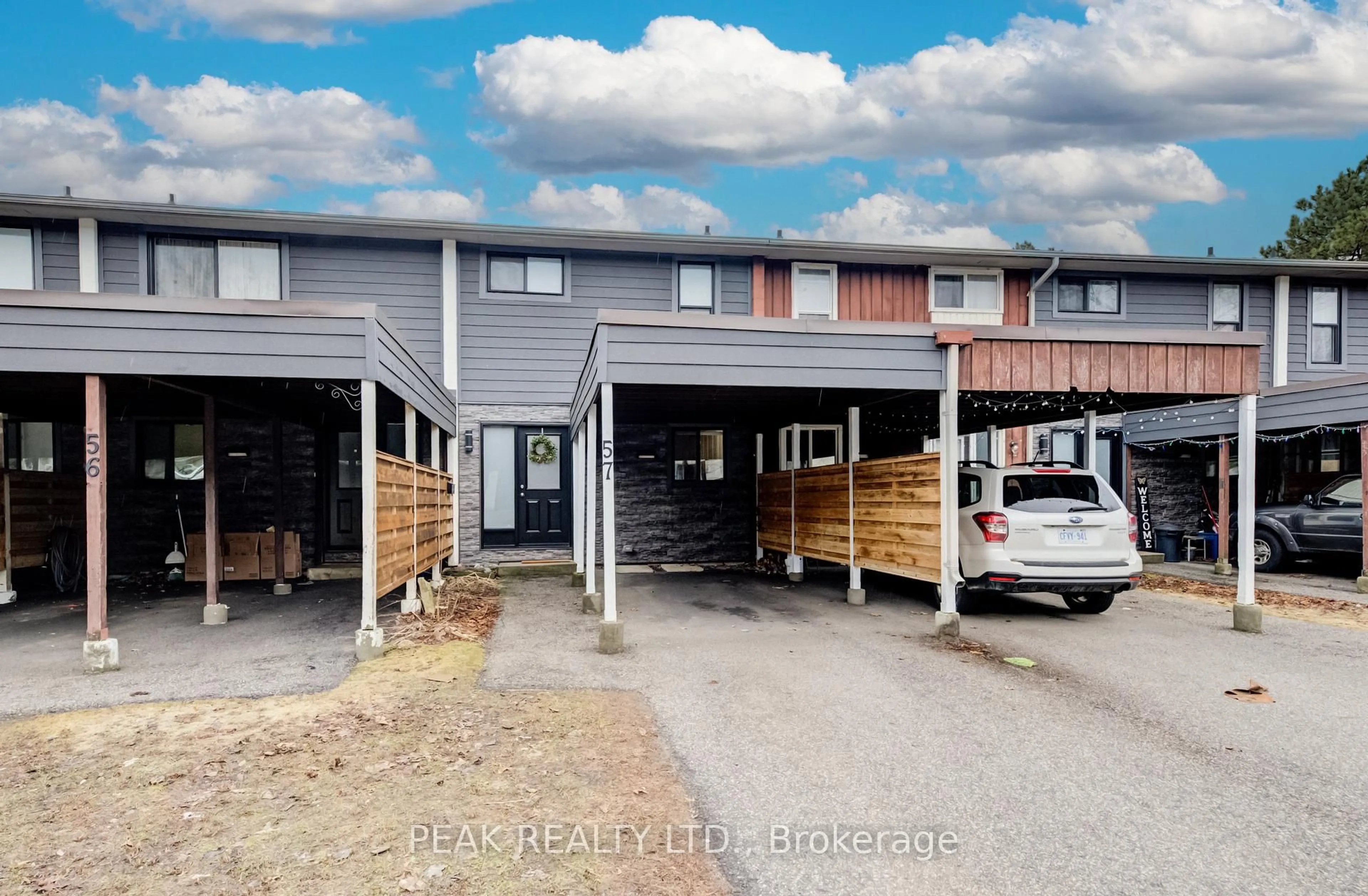 A pic from outside/outdoor area/front of a property/back of a property/a pic from drone, street for 135 Chalmers St #57, Cambridge Ontario N1R 6M2