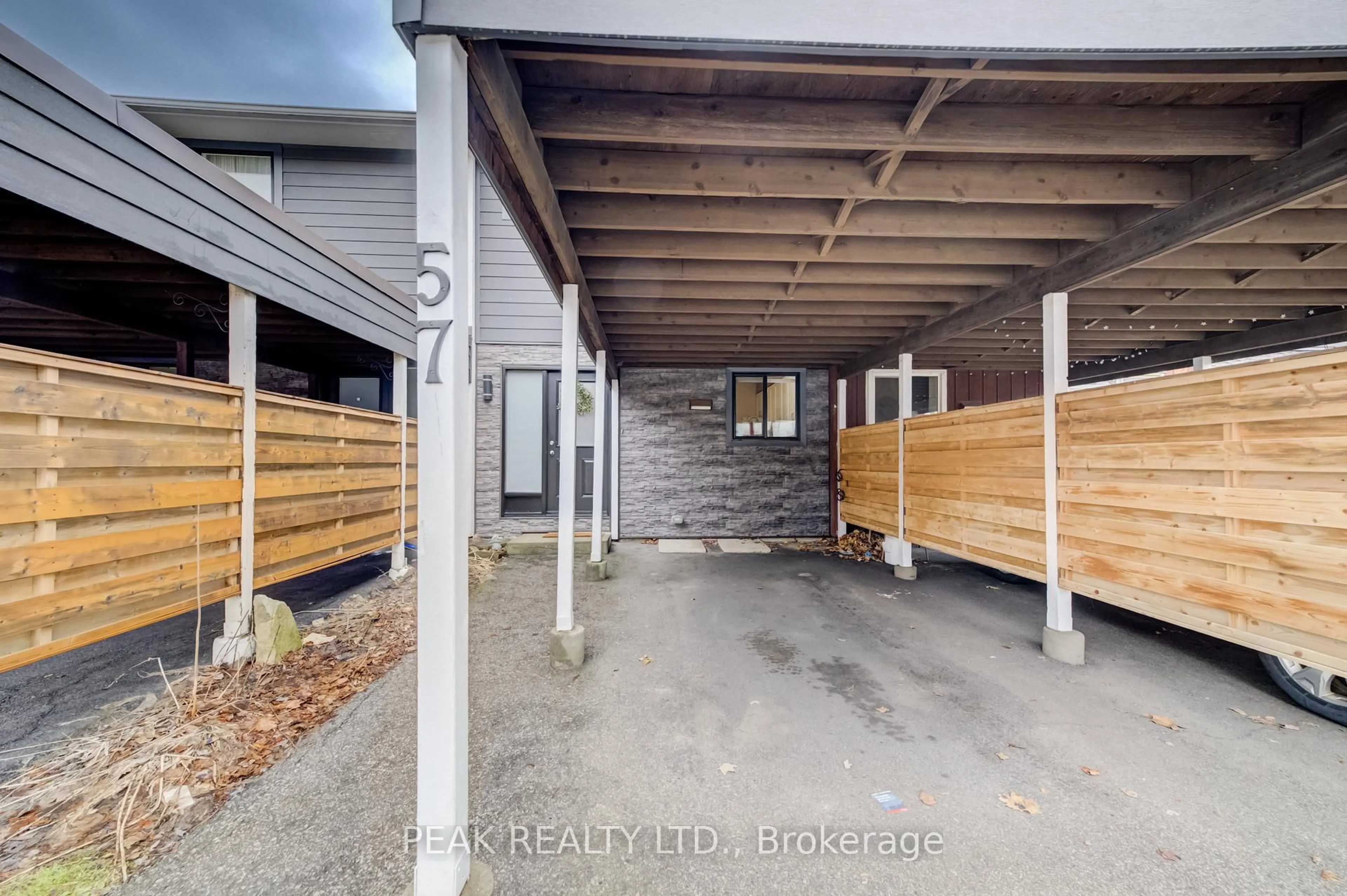 Unknown for 135 Chalmers St #57, Cambridge Ontario N1R 6M2