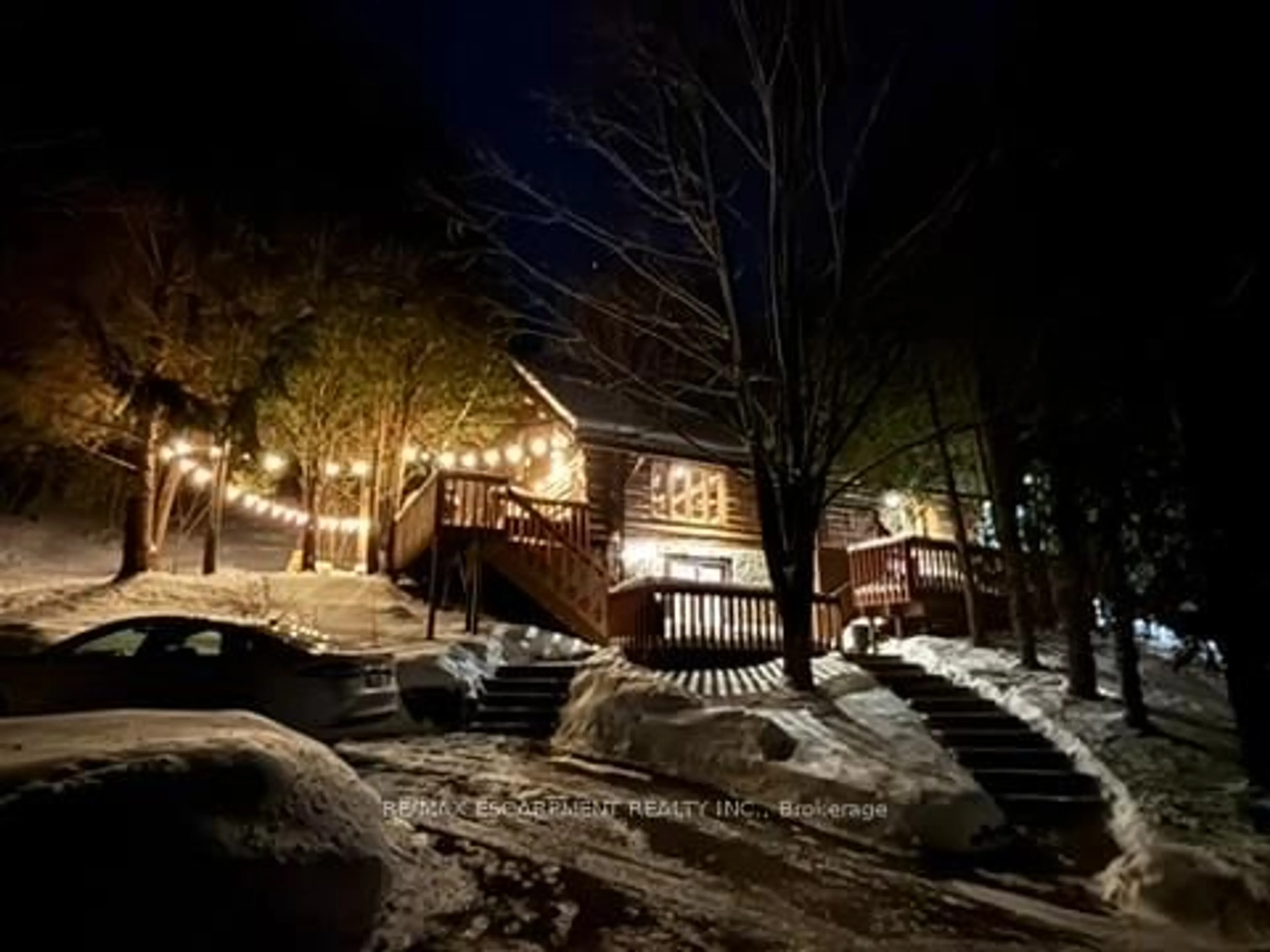 Unknown for 1112 Safari Rd, Hamilton Ontario L8B 1A4