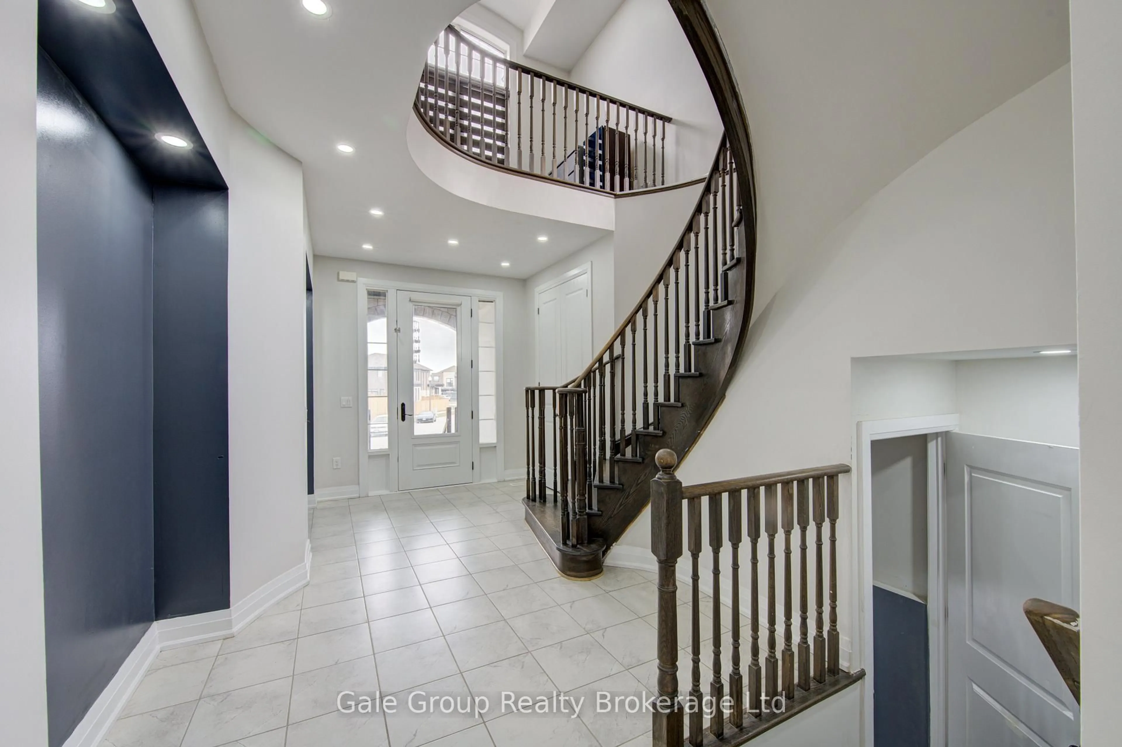 Unknown for 125 Prince Charles Cres, Woodstock Ontario N4T 0N1