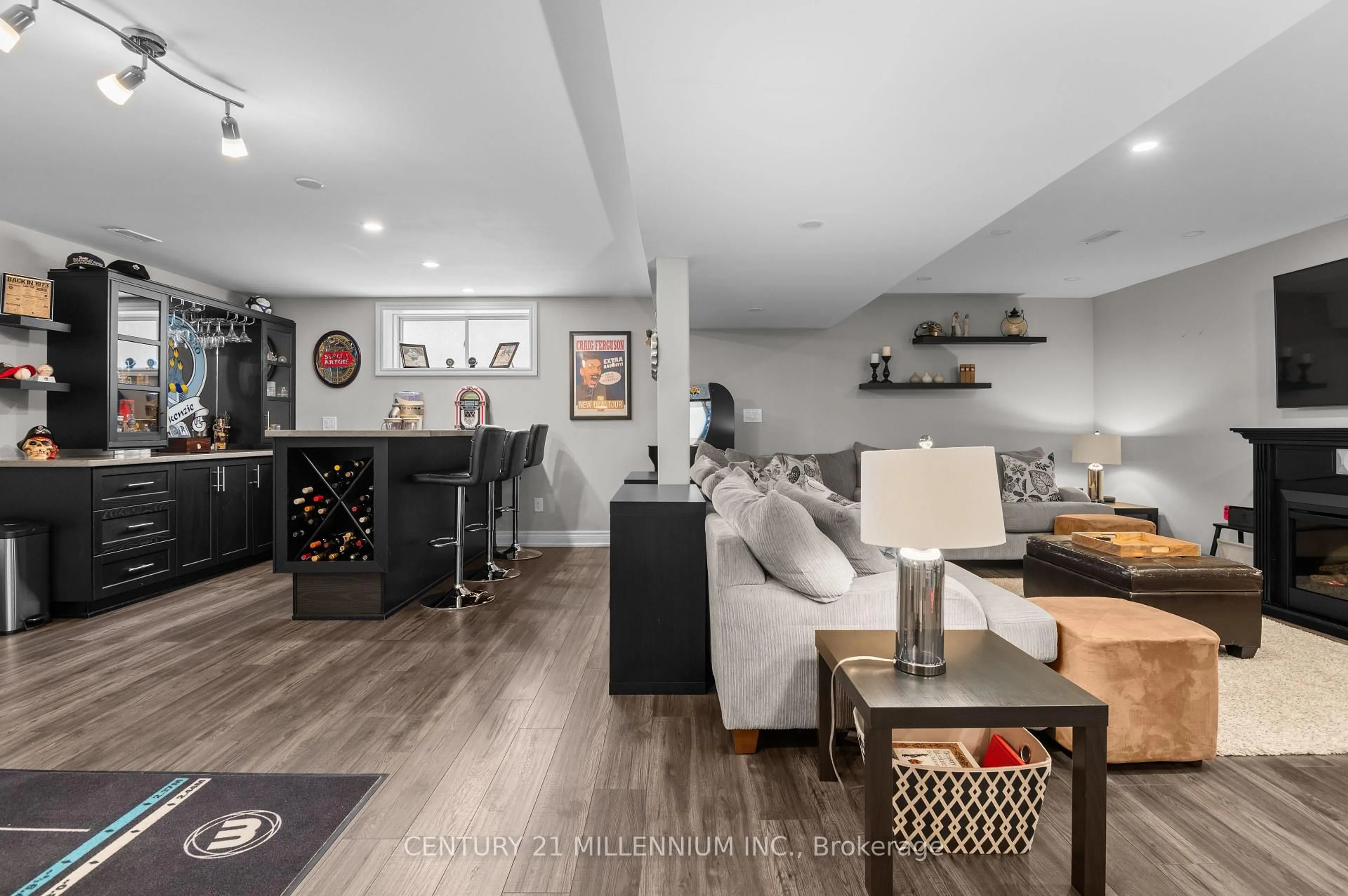 Living room with furniture, unknown for 11 Lawson Dr #5, East Luther Grand Valley Ontario L9W 7P1