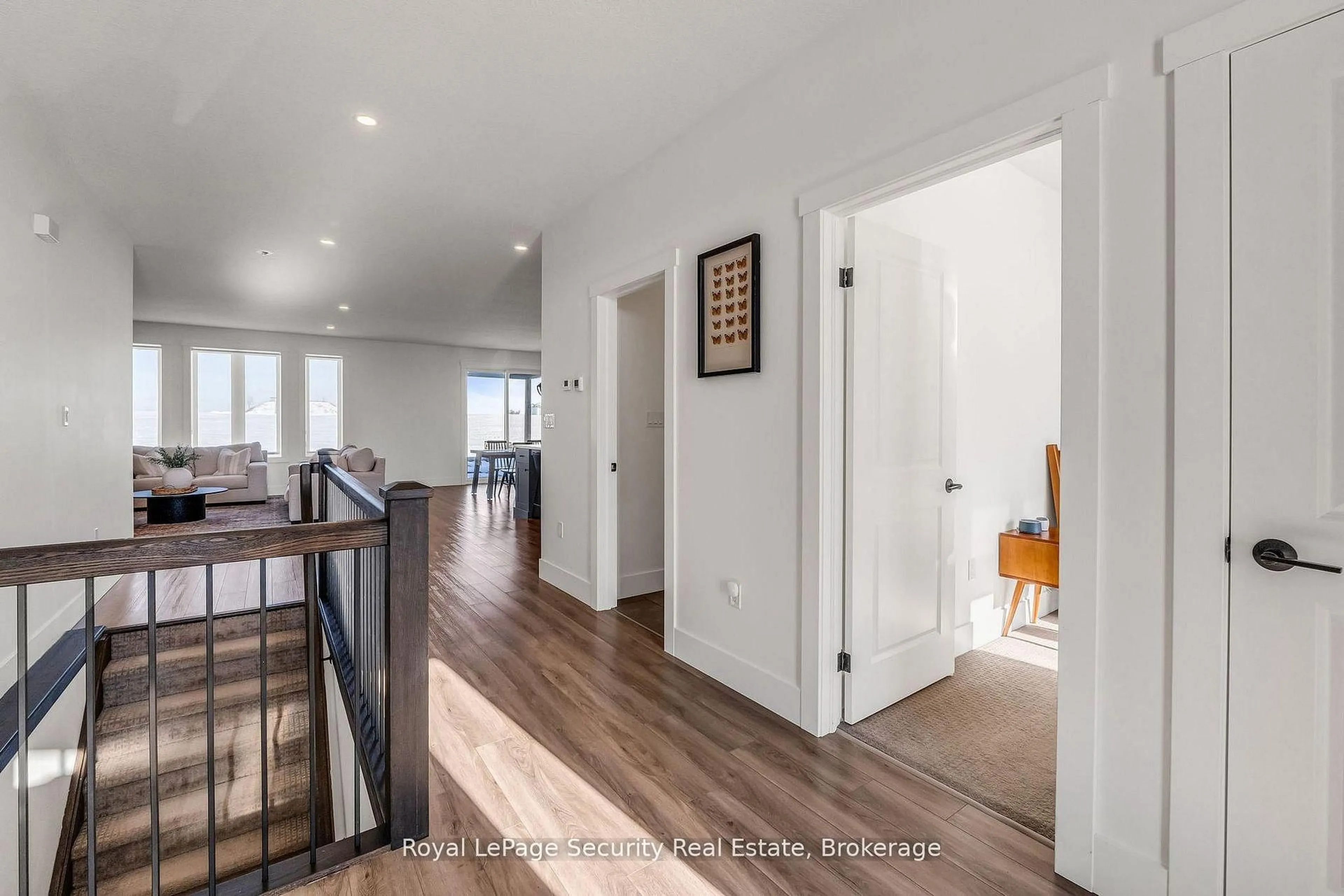 Indoor entryway for 20 Crocus Ave, Tillsonburg Ontario N4G 5S9