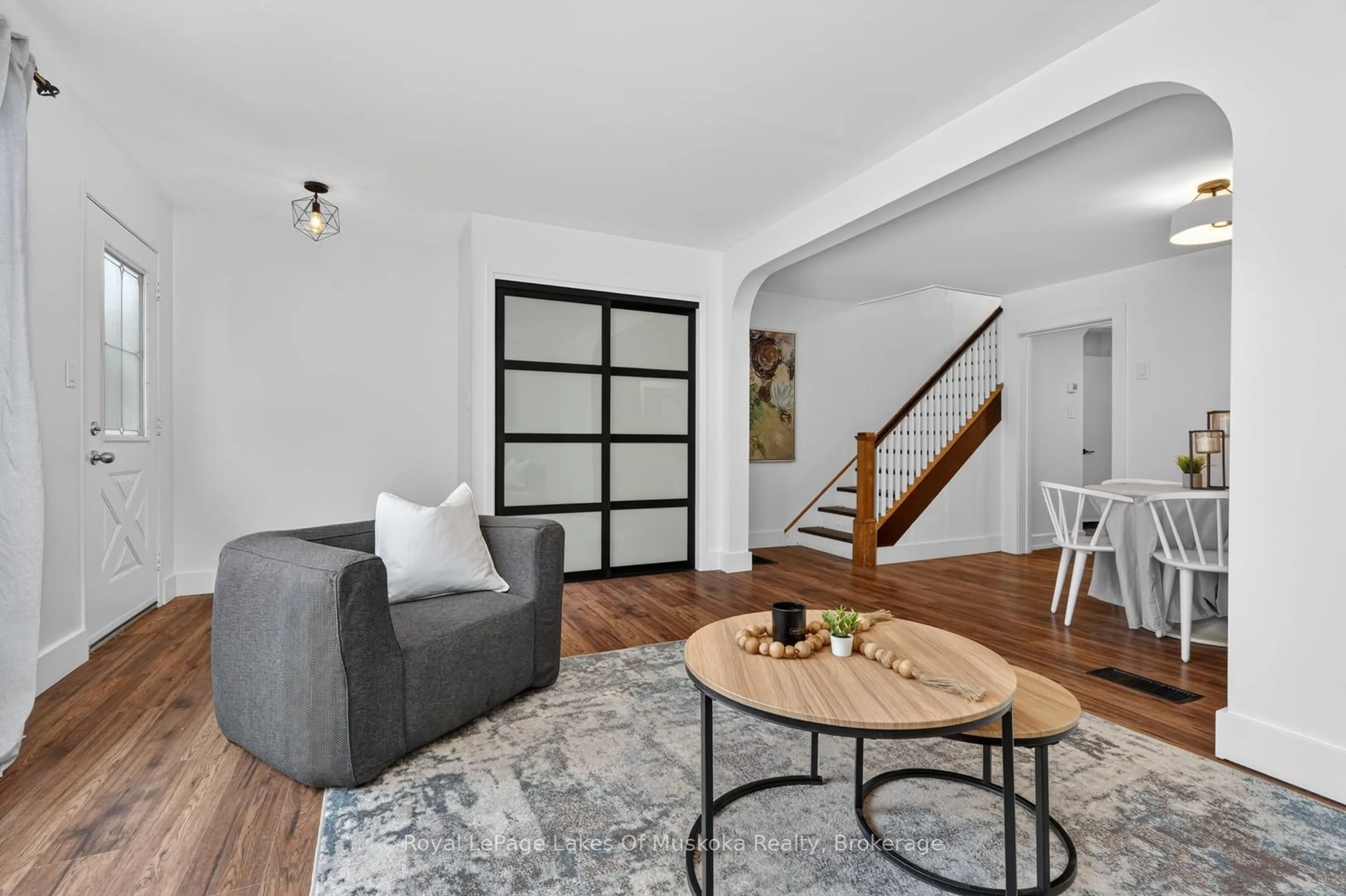 Living room with furniture, unknown for 11 Silver St, Huntsville Ontario P1H 1M2