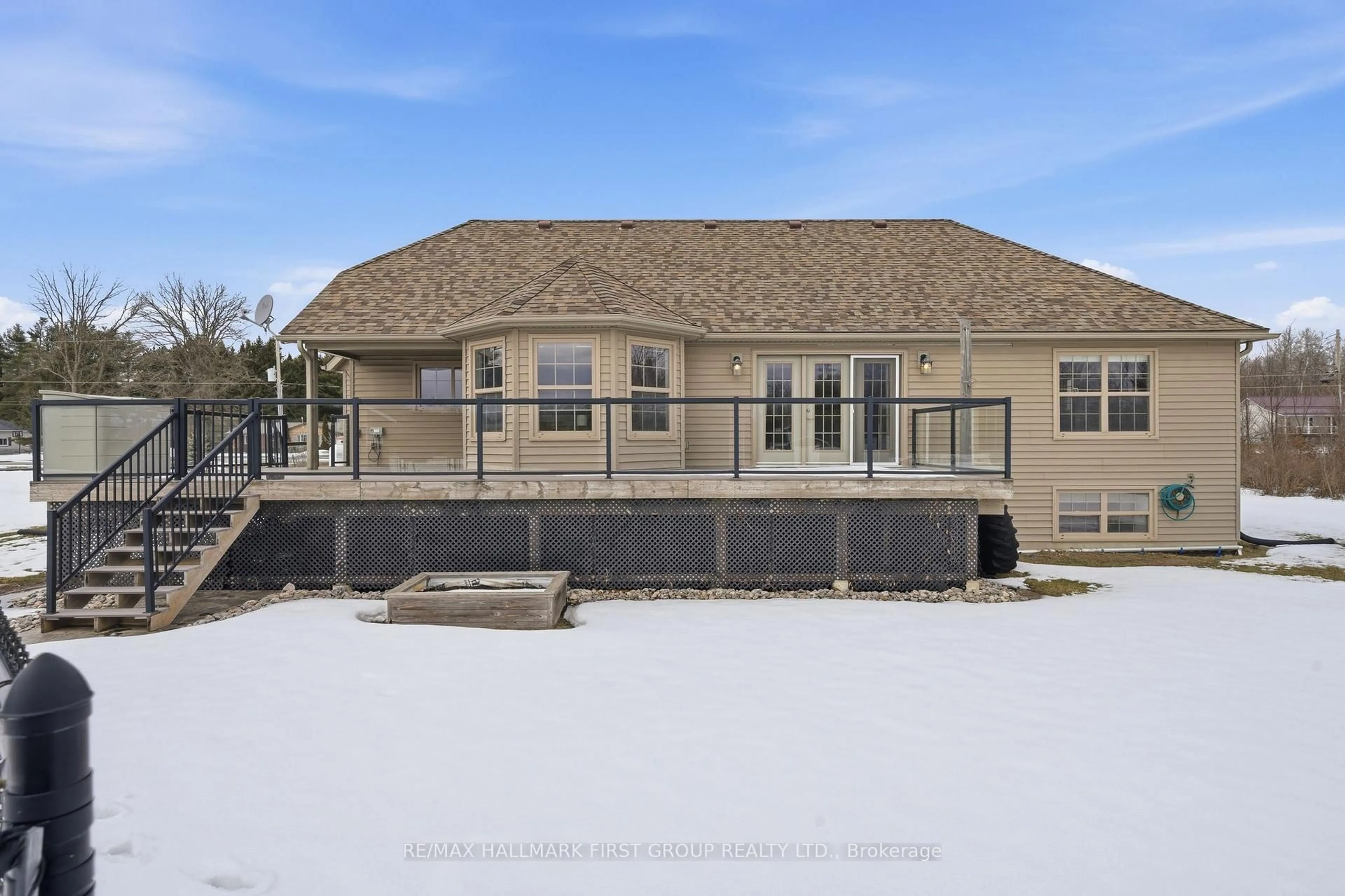 A pic from outside/outdoor area/front of a property/back of a property/a pic from drone, water/lake/river/ocean view for 27 Charles Rd, Tweed Ontario K0K 3J0