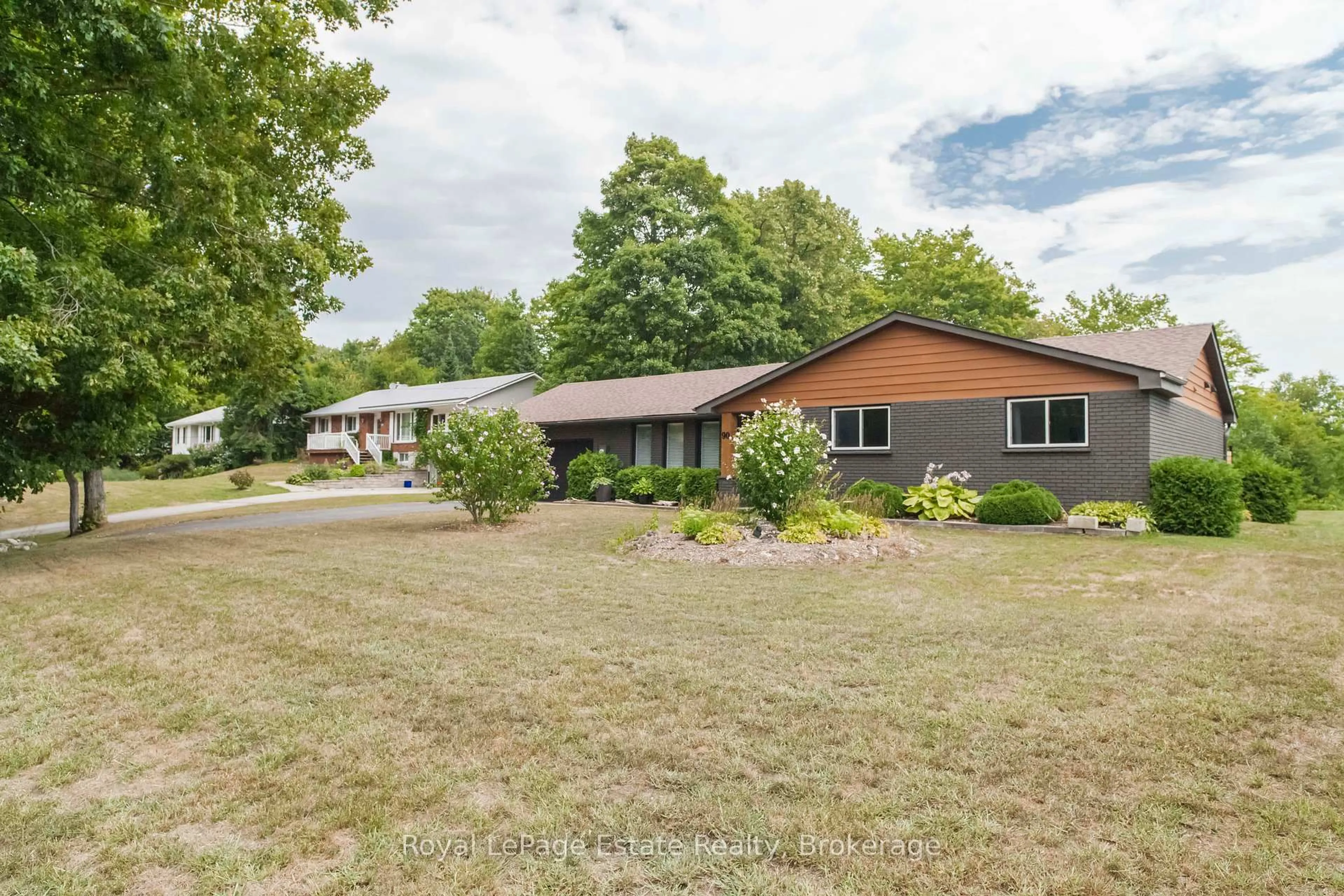 A pic from outside/outdoor area/front of a property/back of a property/a pic from drone, unknown for 90 Carson Lake Cres, South Bruce Peninsula Ontario N0H 2G0