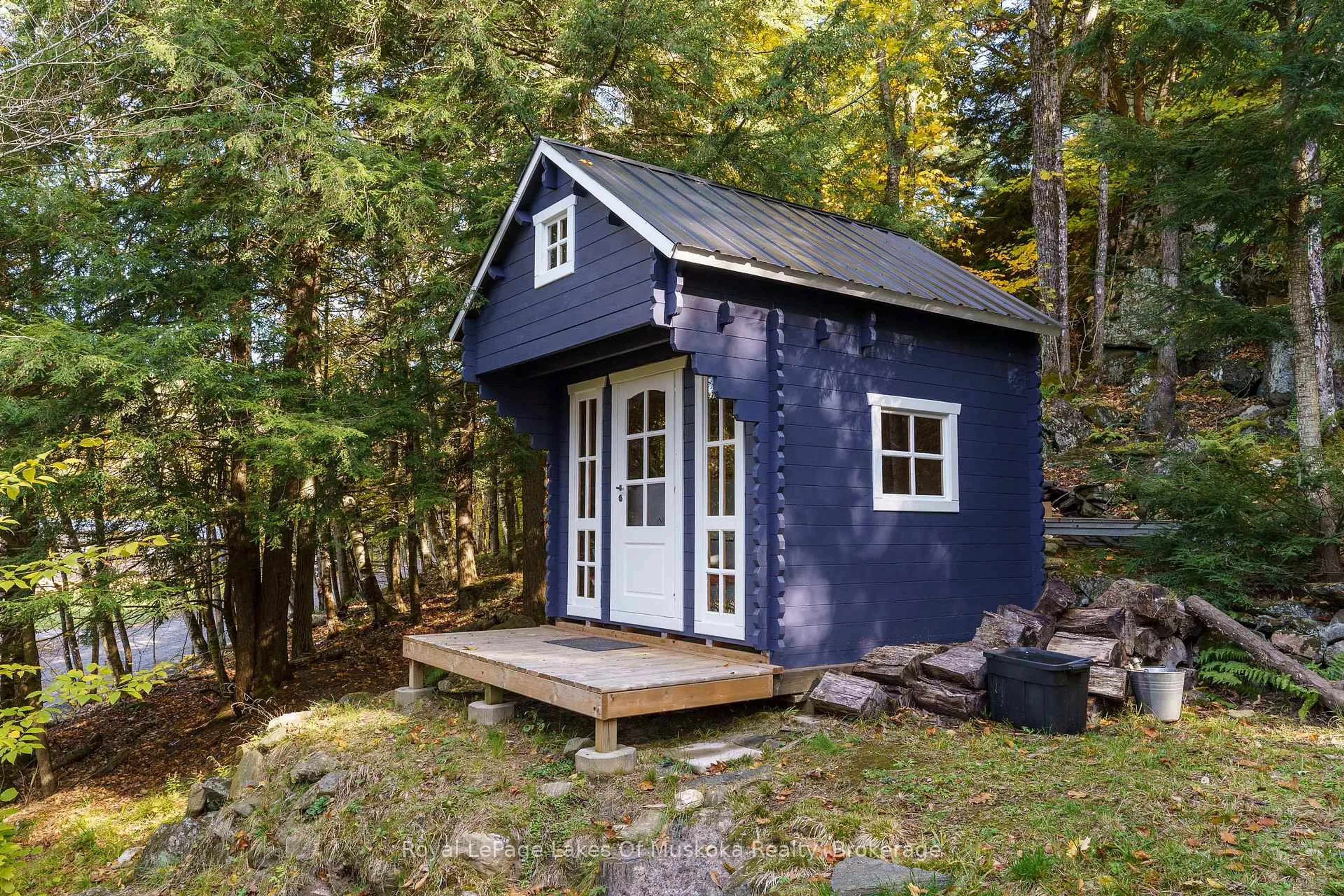 Shed for 1361 Rosseau Lake 2 Rd, Muskoka Lakes Ontario P0B 1M0