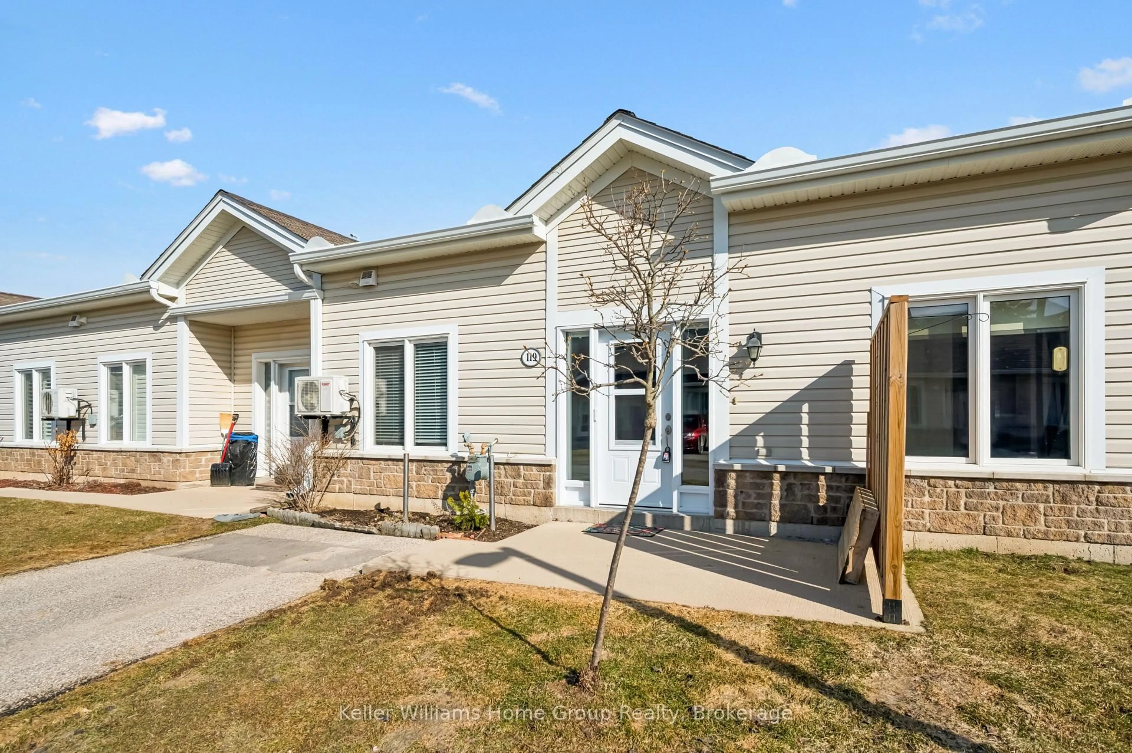 Home with vinyl exterior material, street for 760 Woodhill Dr #119, Centre Wellington Ontario N1M 3W5