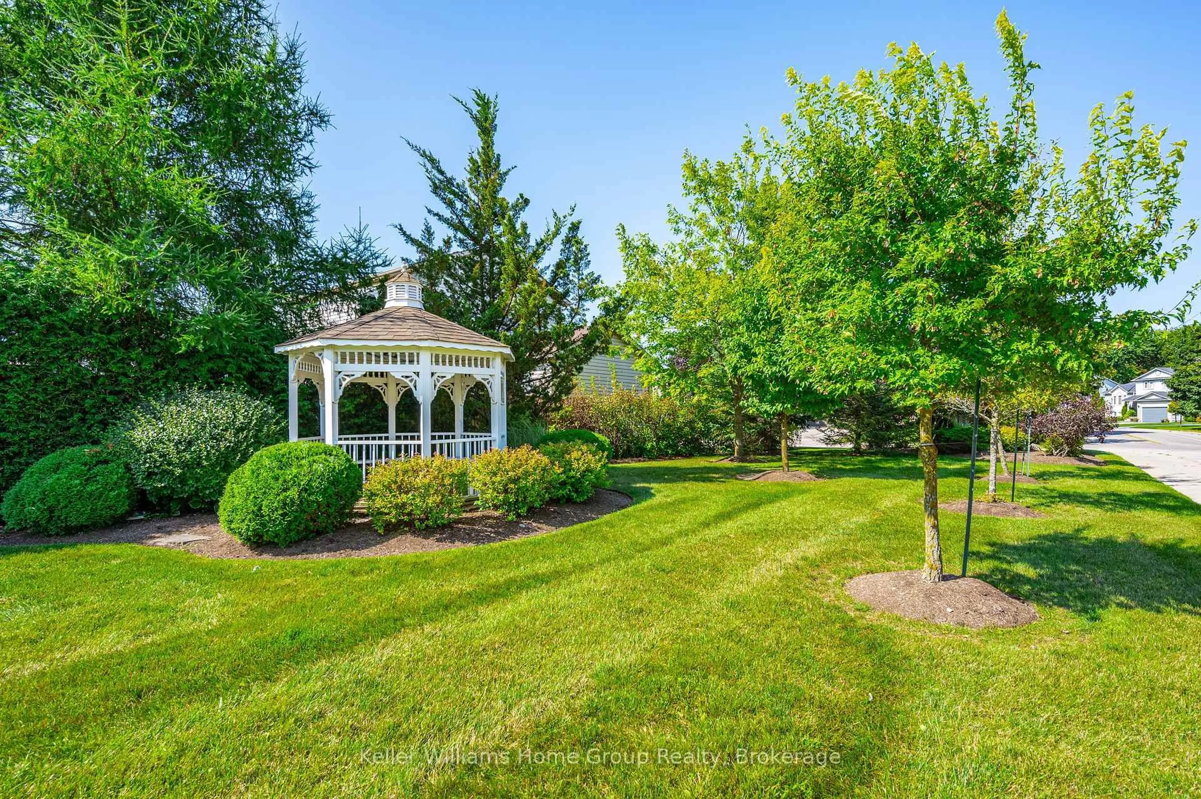 Patio, water/lake/river/ocean view for 760 Woodhill Dr #119, Centre Wellington Ontario N1M 3W5