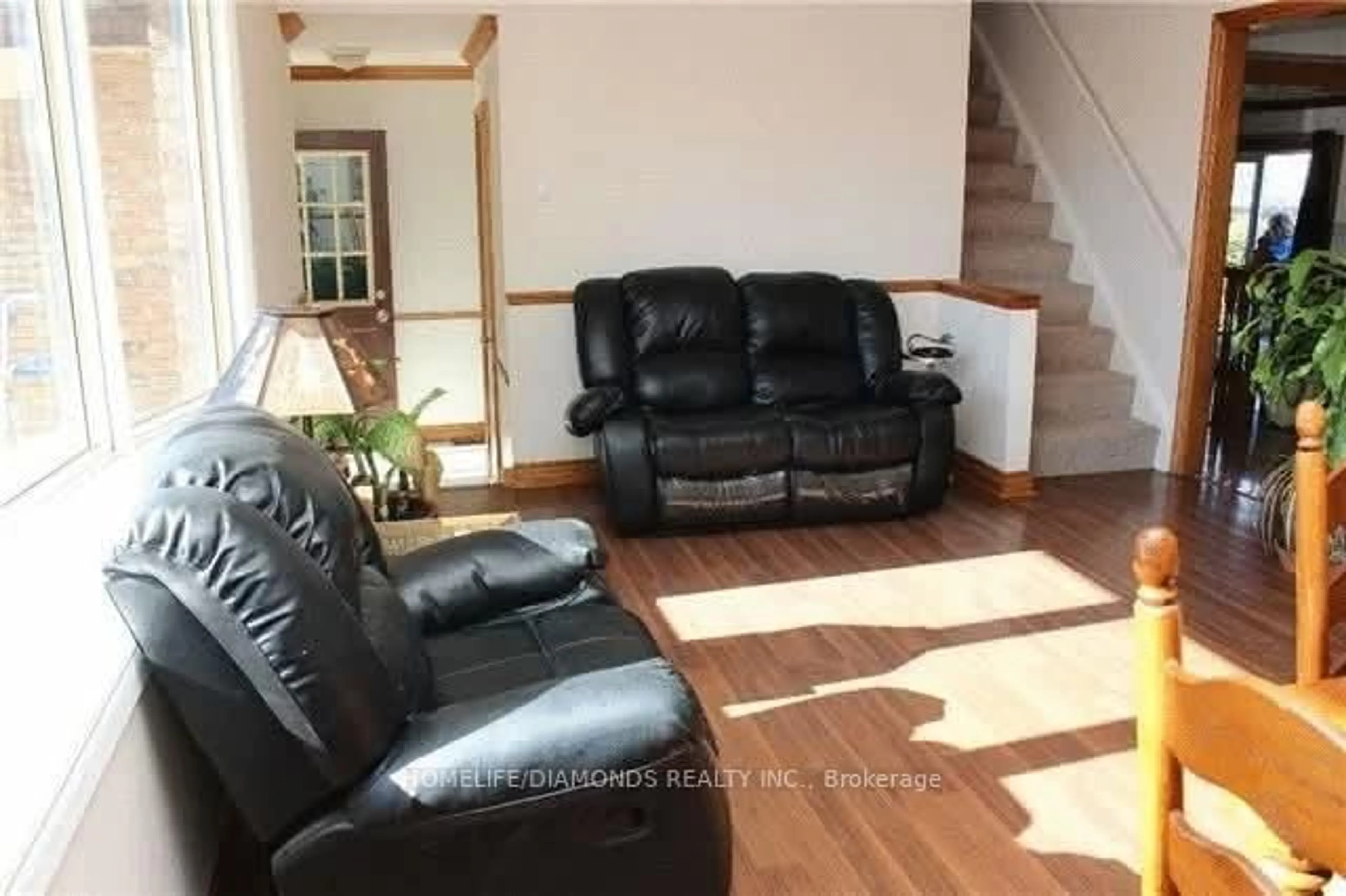 Living room with furniture, unknown for 1251 Jalna Blvd, London South Ontario N6E 2A8