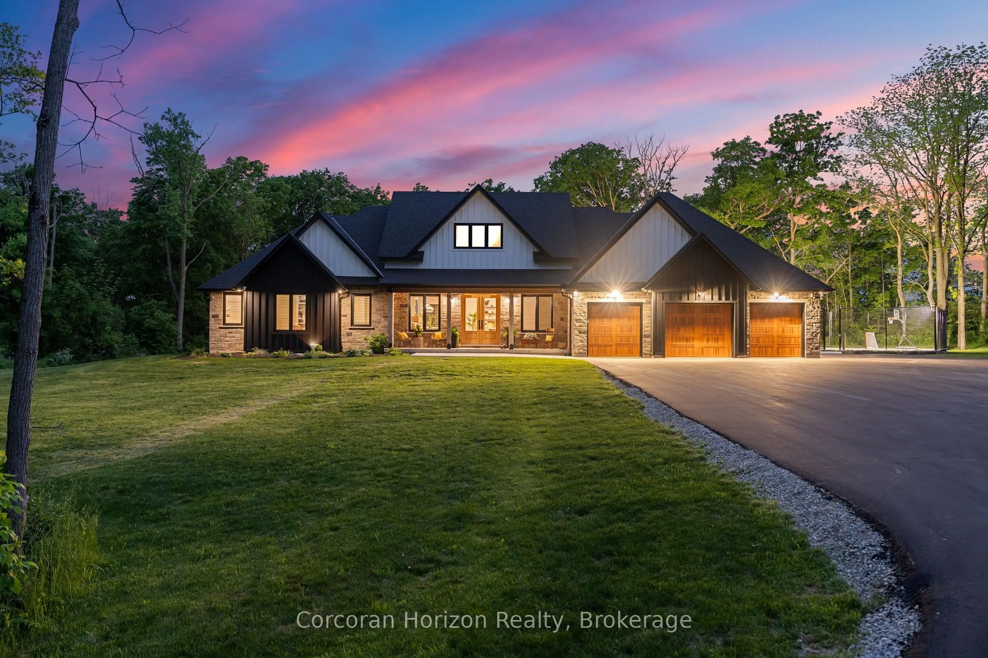 A pic from outside/outdoor area/front of a property/back of a property/a pic from drone, unknown for 11 Cockshutt Rd, Brant Ontario N3T 5L6