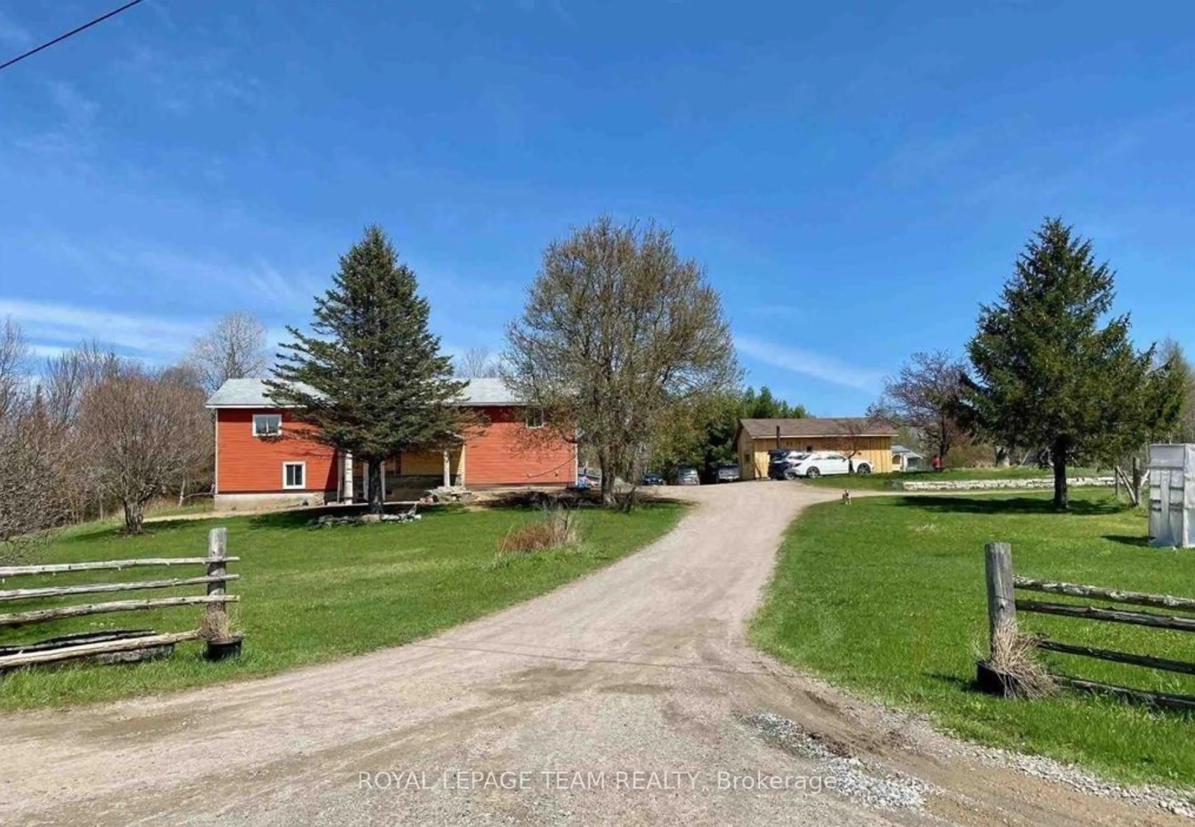A pic from outside/outdoor area/front of a property/back of a property/a pic from drone, street for 4237 Bell Line Rd, Mountain Grove Ontario K0H 2E0