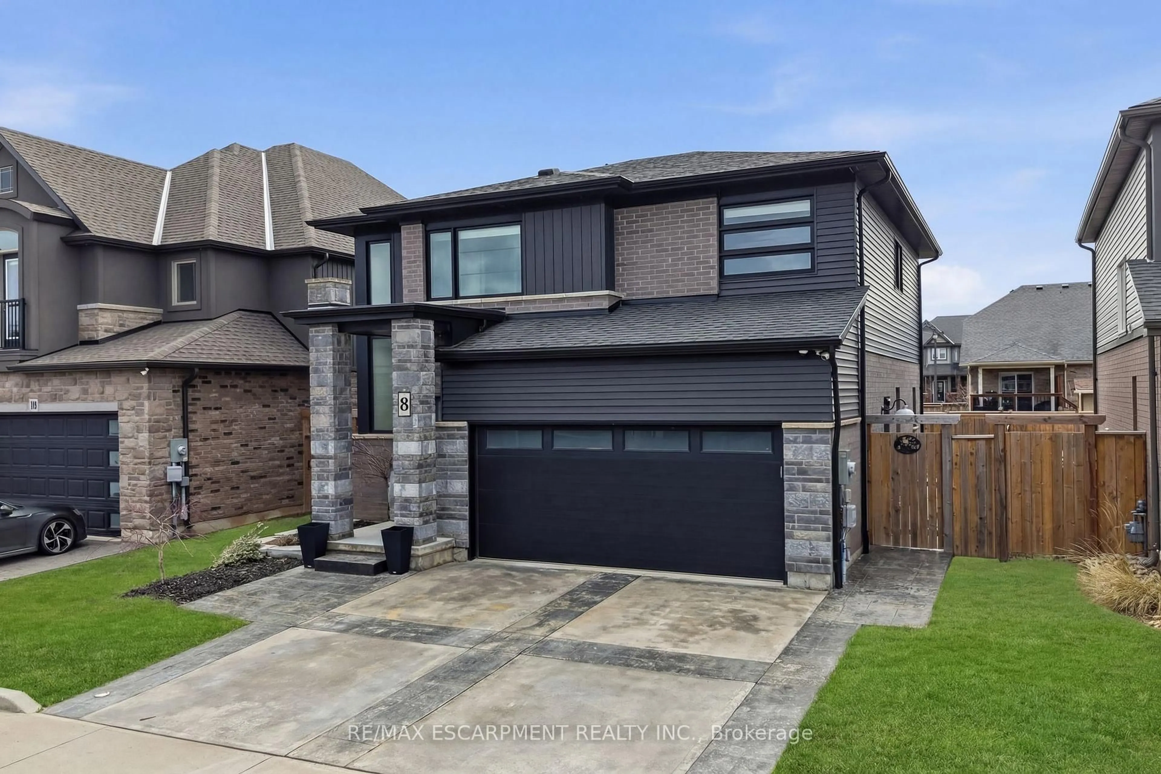 Home with brick exterior material, street for 8 MYRTLE St, Pelham Ontario L0S 1E6