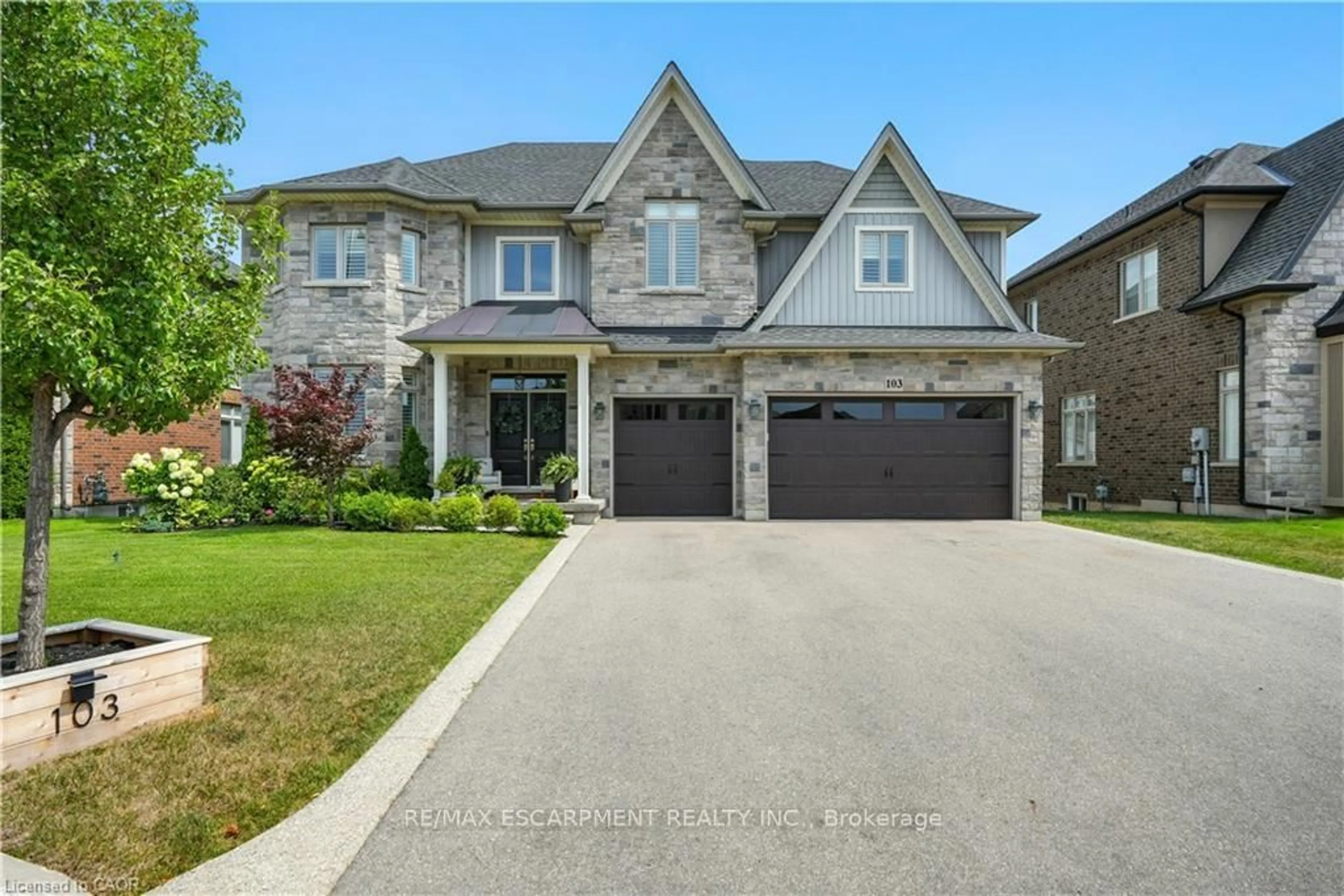 Home with brick exterior material, street for 103 Lampman Dr, Grimsby Ontario L3M 0E7