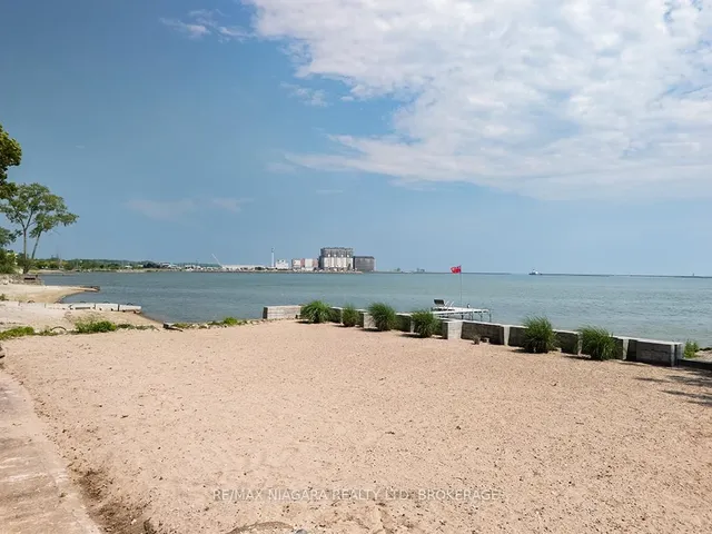 101 Tennessee Ave, Port Colborne 2