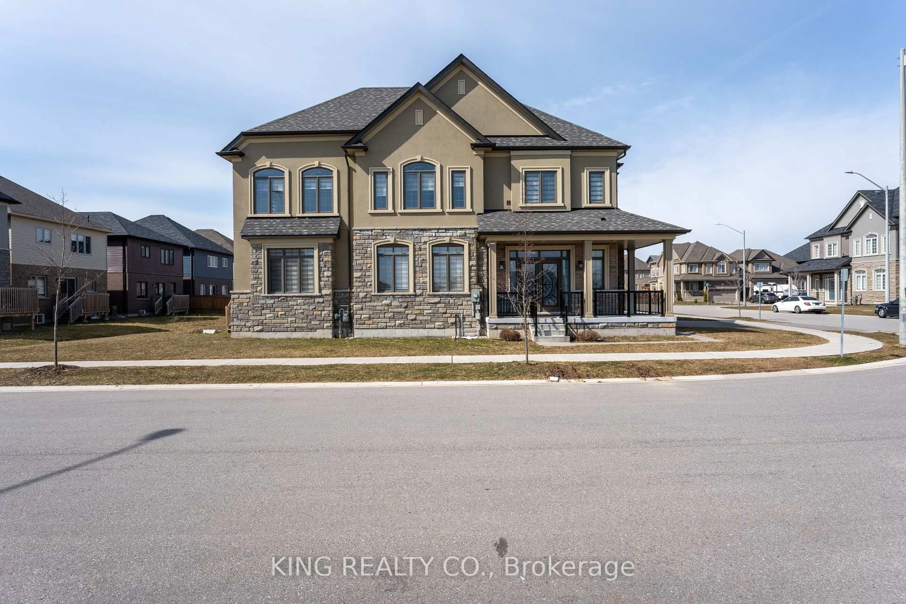 Home with brick exterior material, unknown for 92 Scenic Ridge Gate, Brant Ontario N3L 3E3