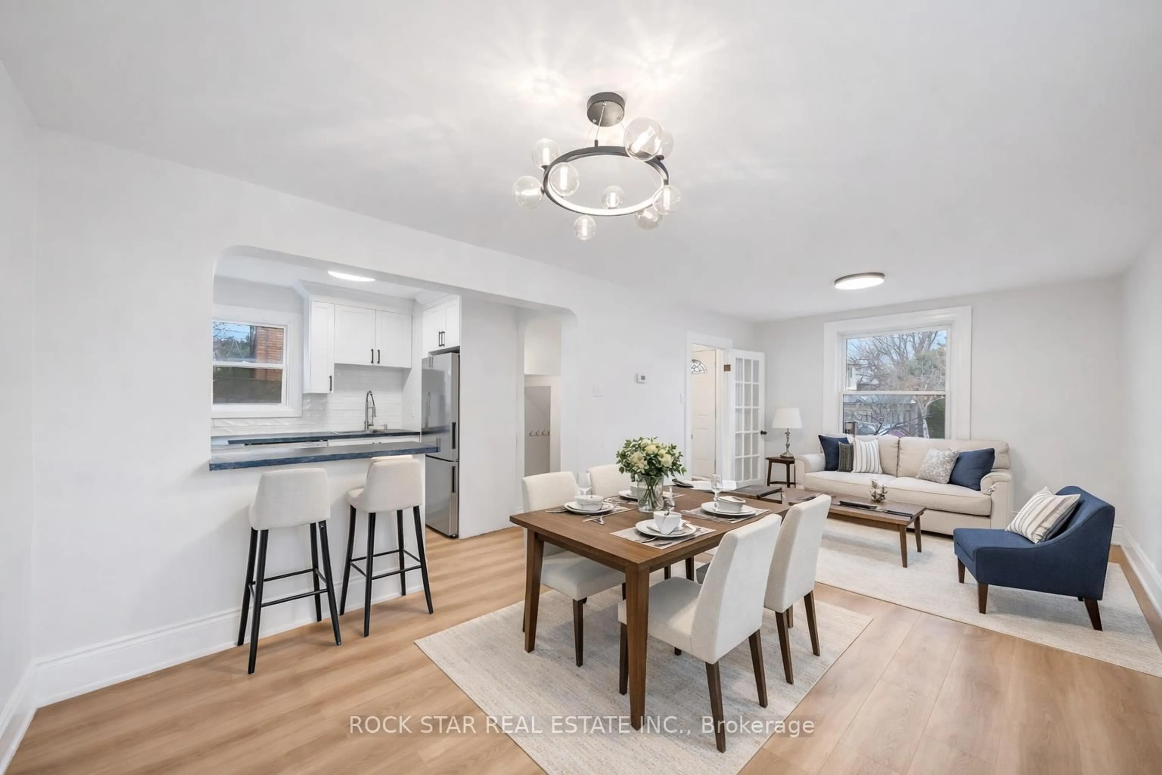 Open concept kitchen, unknown for 73 Peter St, Hamilton Ontario L8R 1T4