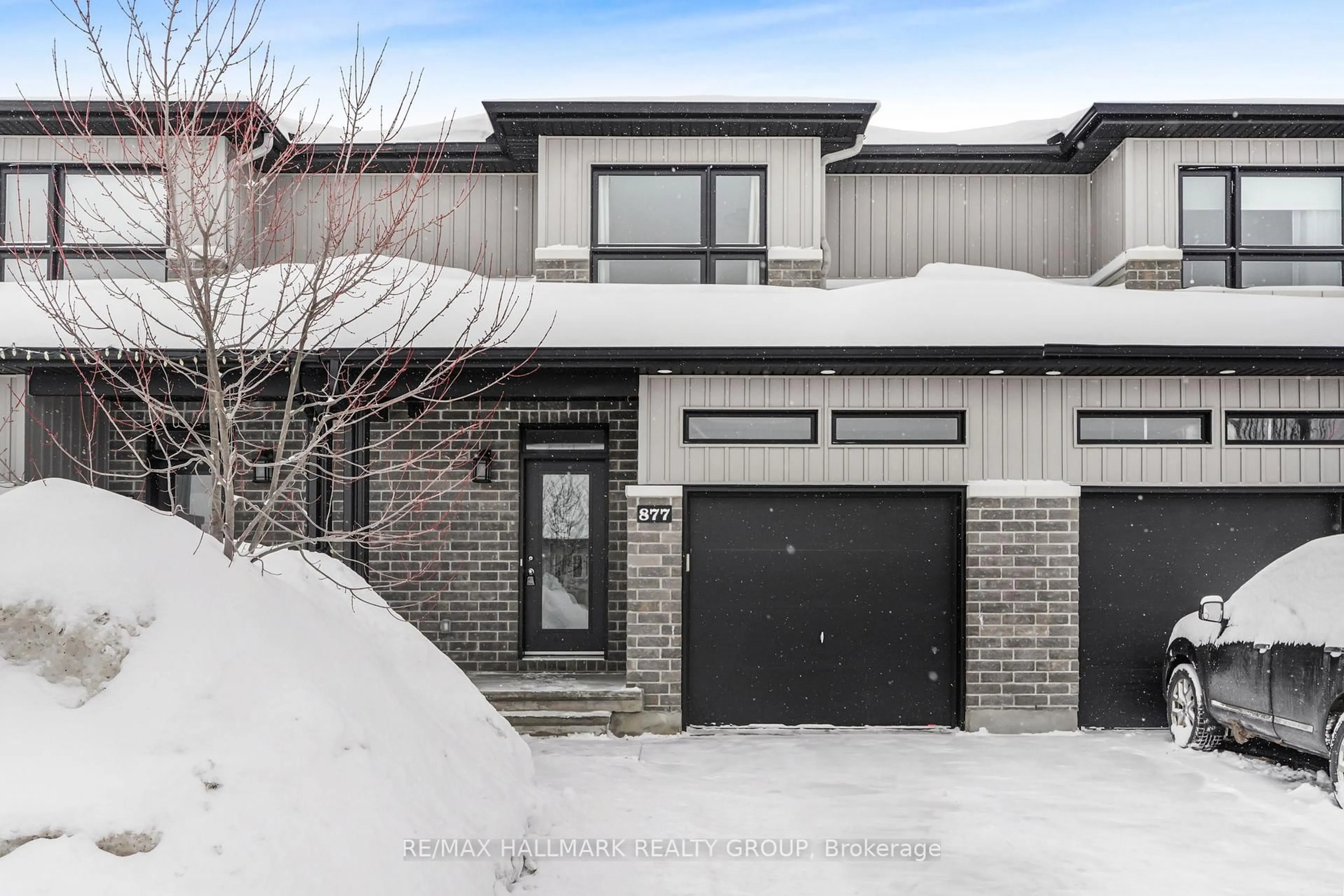 Home with brick exterior material, street for 877 PLATINUM St, Clarence-Rockland Ontario K4K 0H9