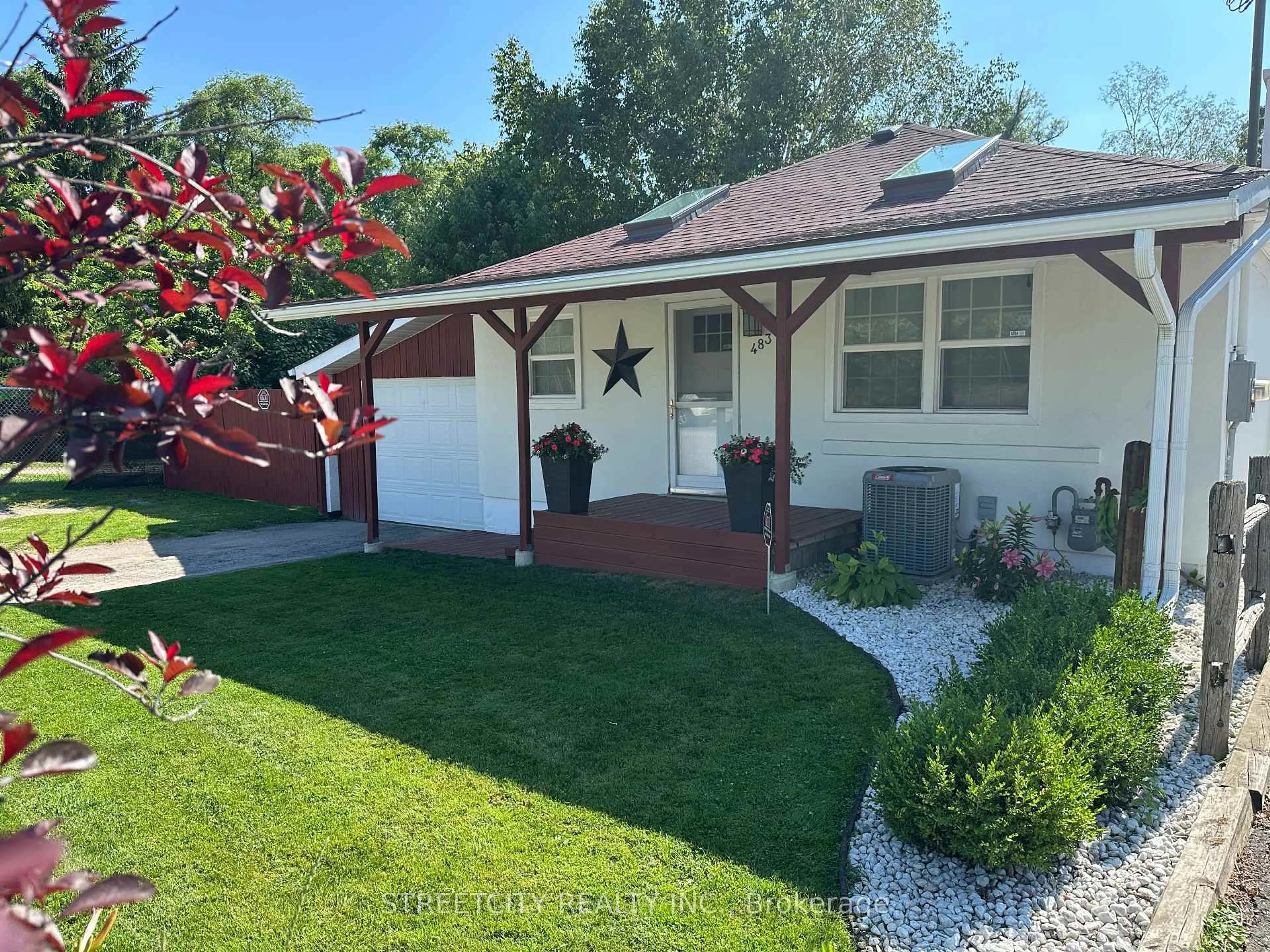 Unknown for 483 CLARKE Rd, London East Ontario N5V 2C8