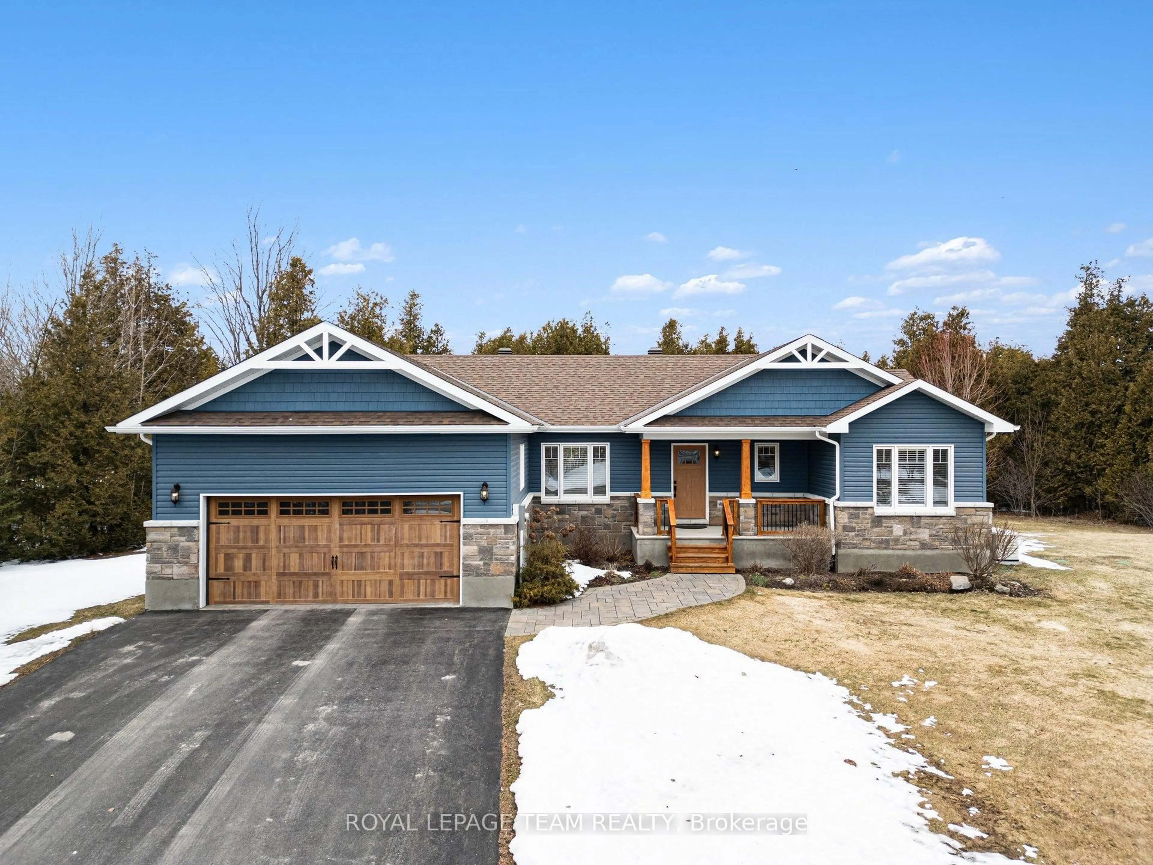 Home with vinyl exterior material, street for 67 Stonewalk Dr, North Grenville Ontario K0G 1J0