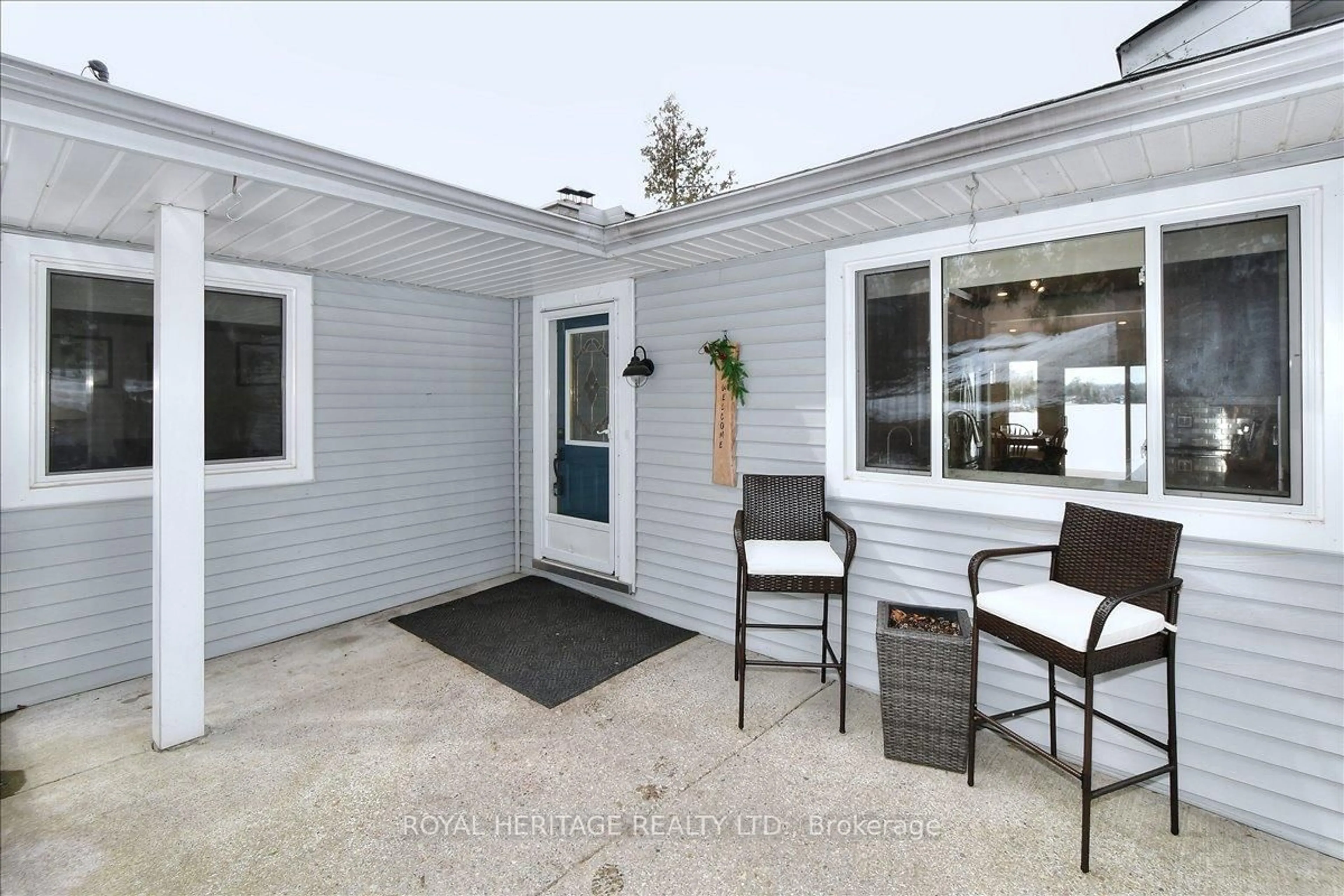 Patio, unknown for 298 Fife Ave, Selwyn Ontario K9J 6X3