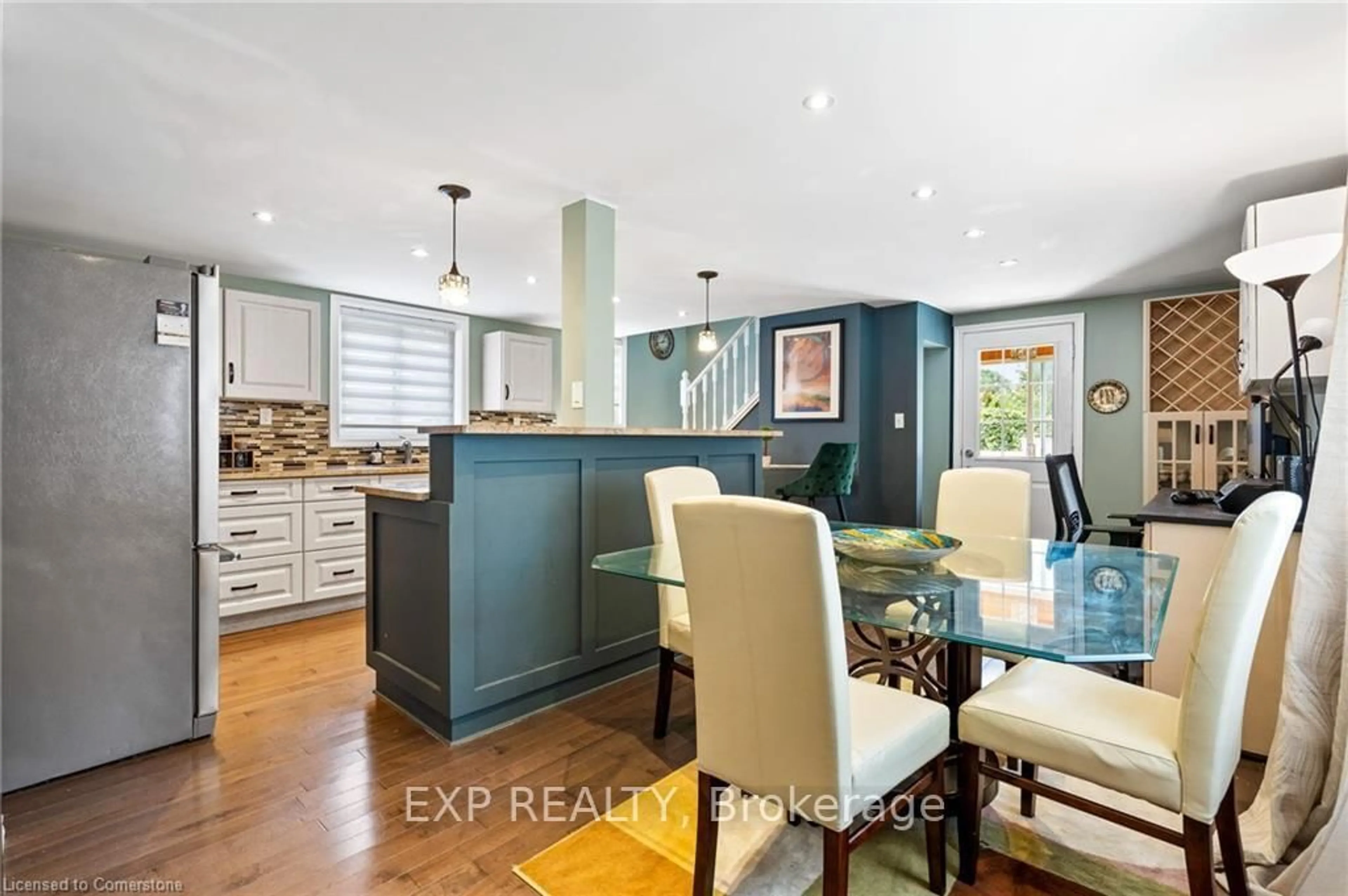 Open concept kitchen, unknown for 70 Jarrow Rd, St. Catharines Ontario L2M 1B6