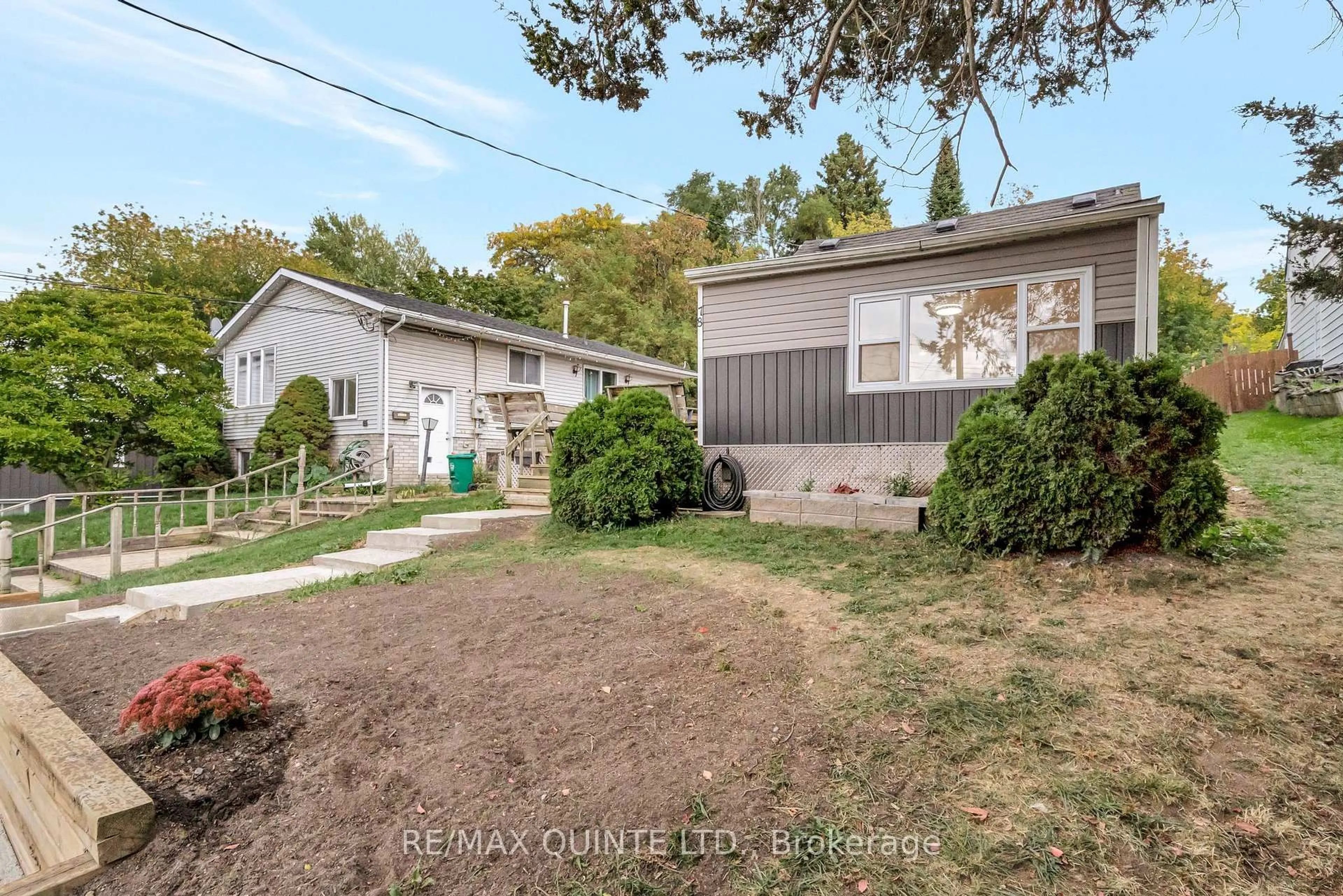 A pic from outside/outdoor area/front of a property/back of a property/a pic from drone, street for 78 WALLBRIDGE CRES Cres, Belleville Ontario K8P 1Z4